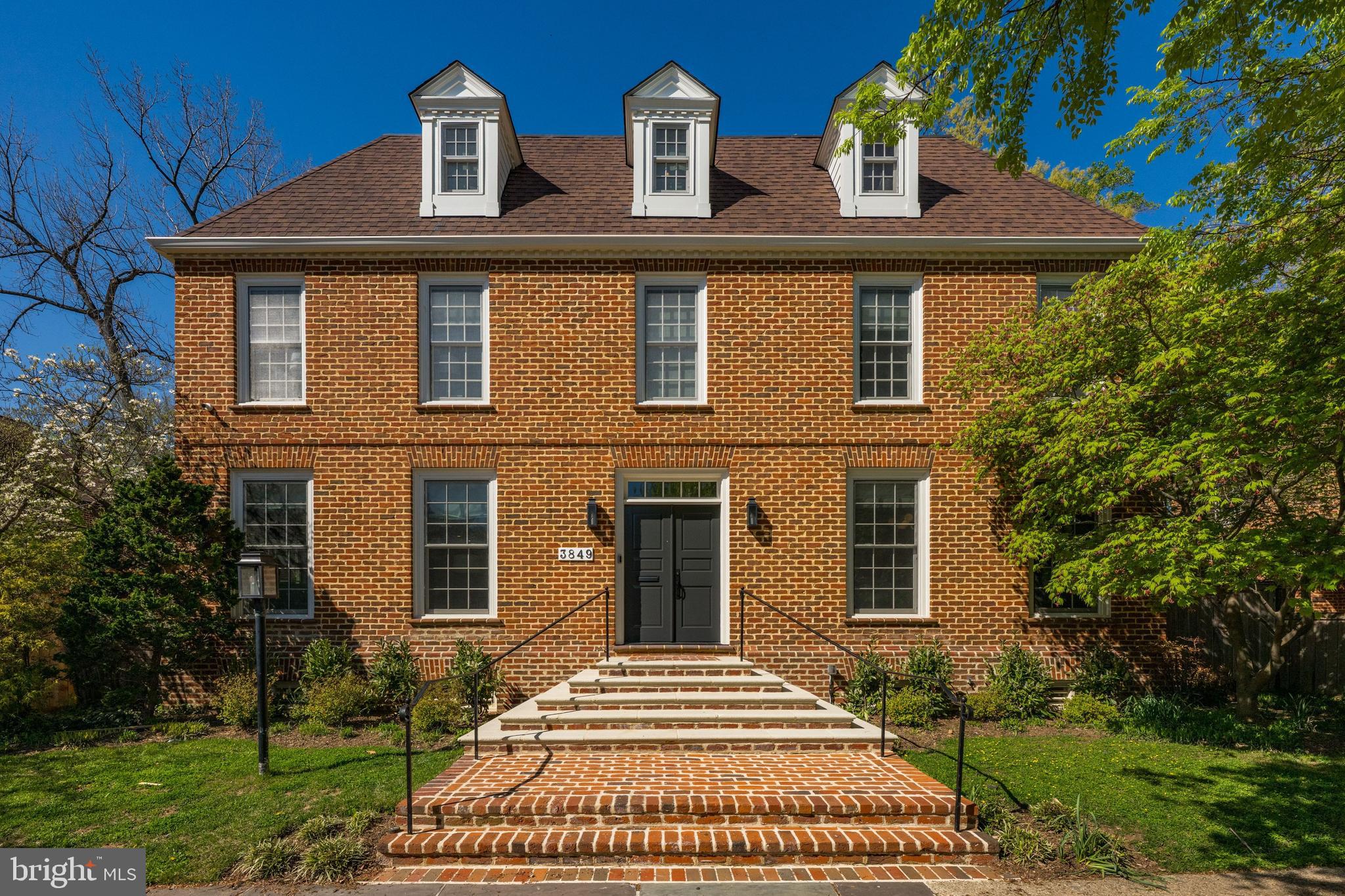 CLEVELAND PARK - Residential