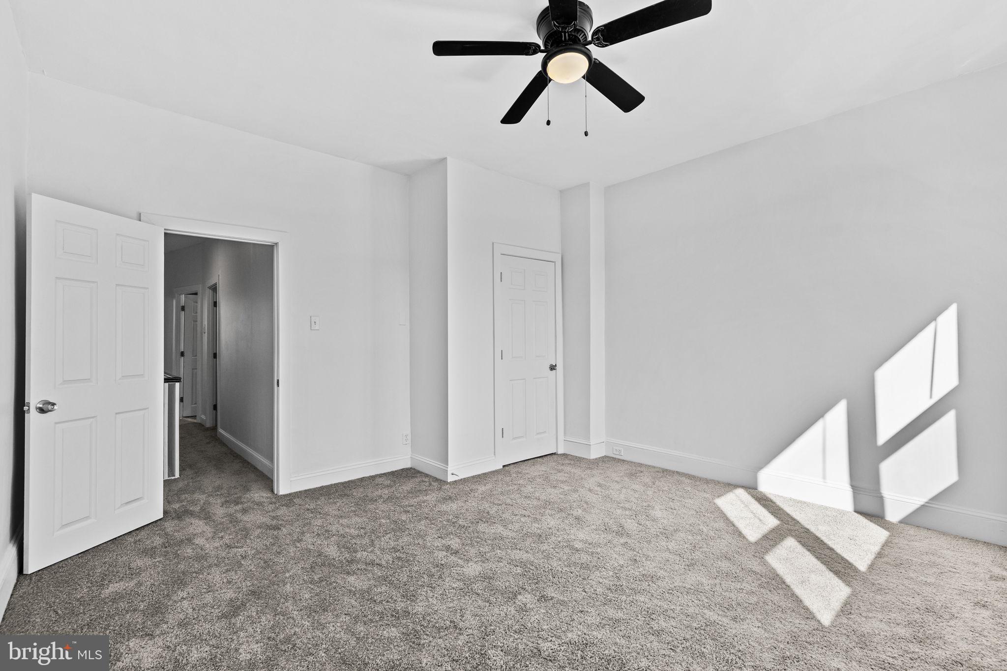GIRARD ESTATES - Residential