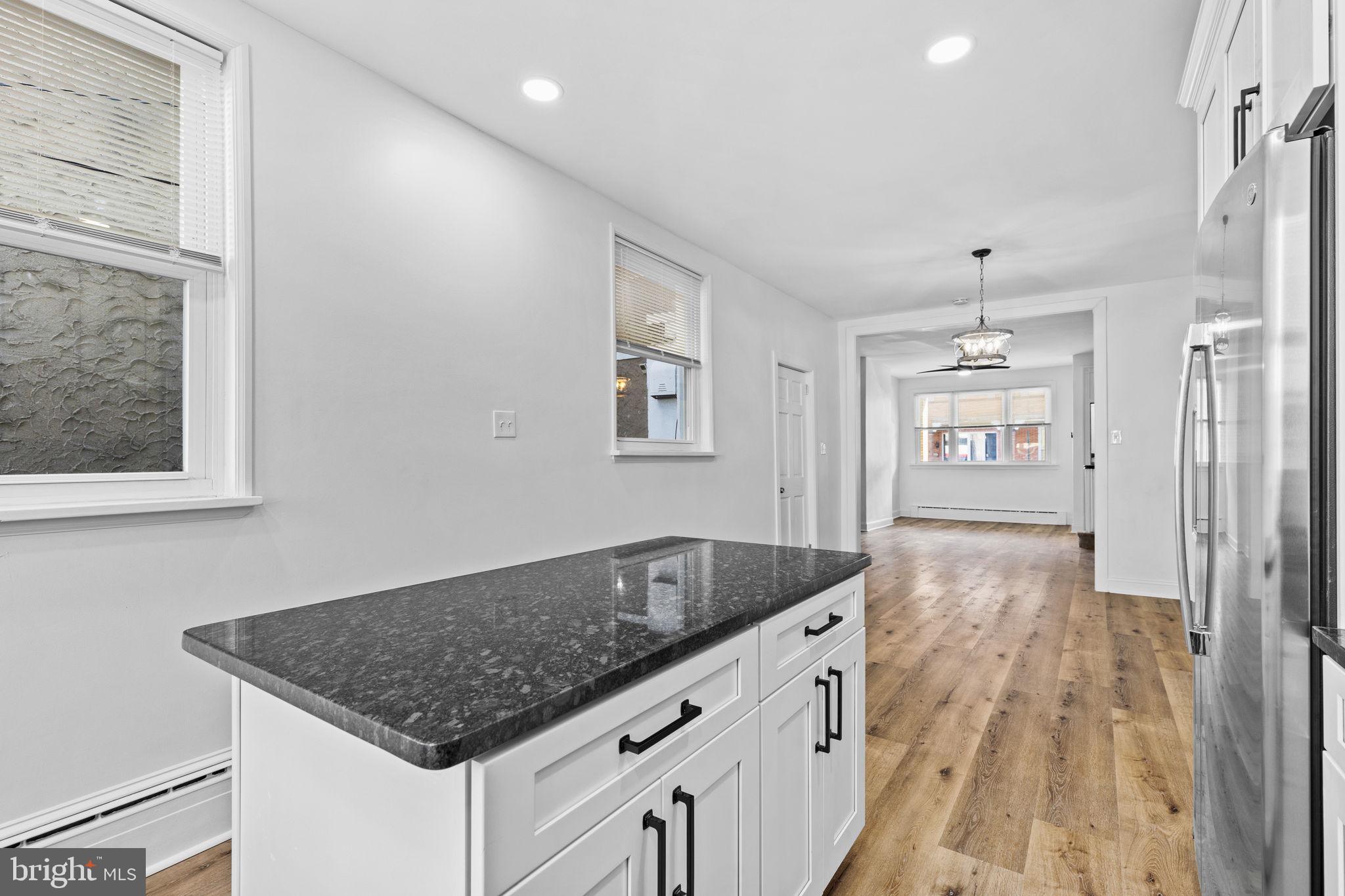 GIRARD ESTATES - Residential