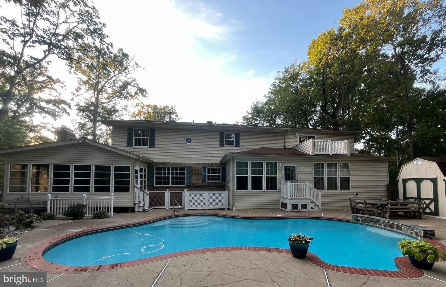 GRAHAM PARK SHORES - Residential