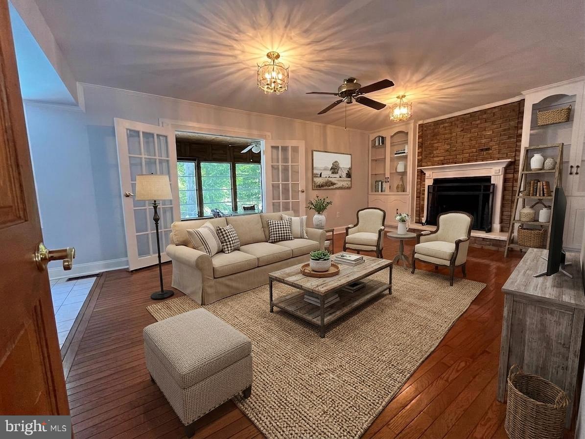 GRAHAM PARK SHORES - Residential