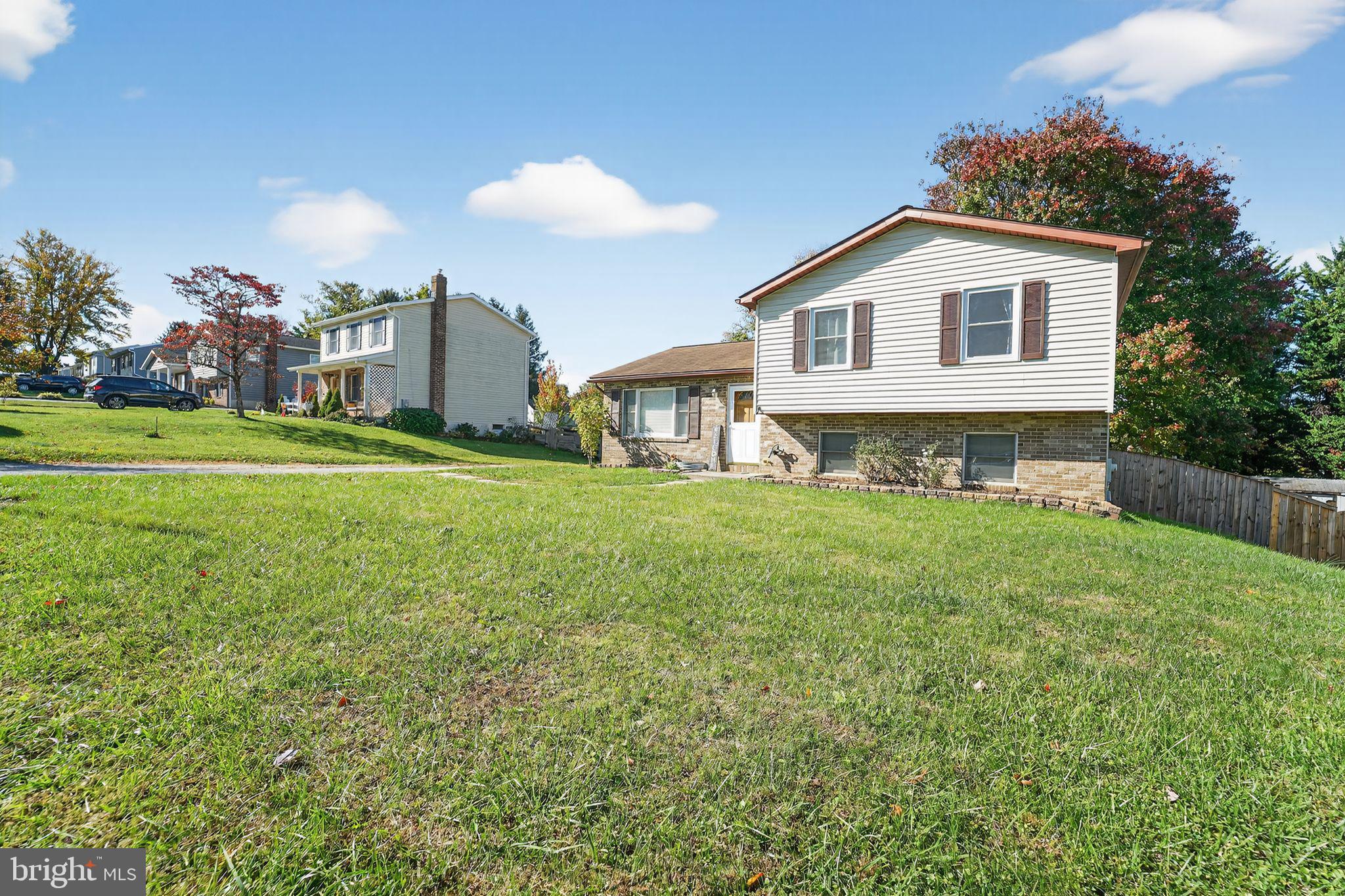 WHISPERING VALLEY - Residential