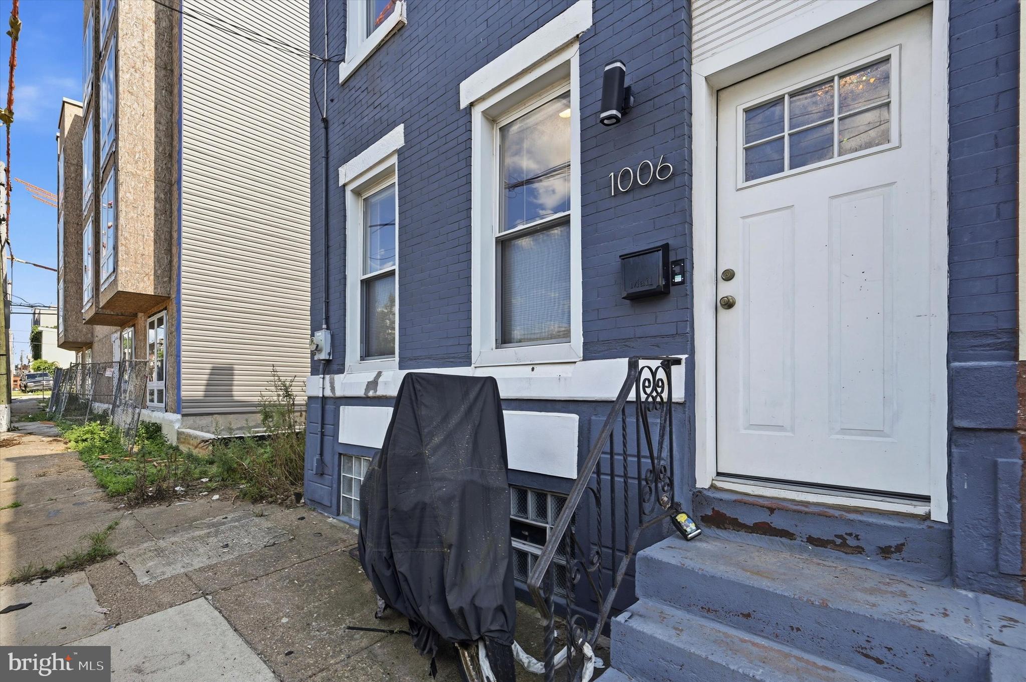 INVESTOR ALERT!! or UNIVERSITY STUDENT looking to live OFF CAMPUS ALERT!! 
AMAZING OPPORTUNITY to own a fantastic home within a few blocks near Temple University that is surrounded by new development!  1006 W. Dakota St. is a 3 bedroom, and 1.5 bathroom home with a BRAND NEW ROOF too! Enter the home to find an open concept first floor that has a spacious combined living room, dining room area, kitchen , half bathroom, and access to a spacious basement with laundry and space for plenty of storage. Upstairs you will find 3 spacious bedrooms,  and a full bathroom. In the rear of the home you will find a large patio to create a  backyard oasis for relaxing, grilling, or gardening.  Don't miss out on this FANTASTIC OPPORTUNITY!
