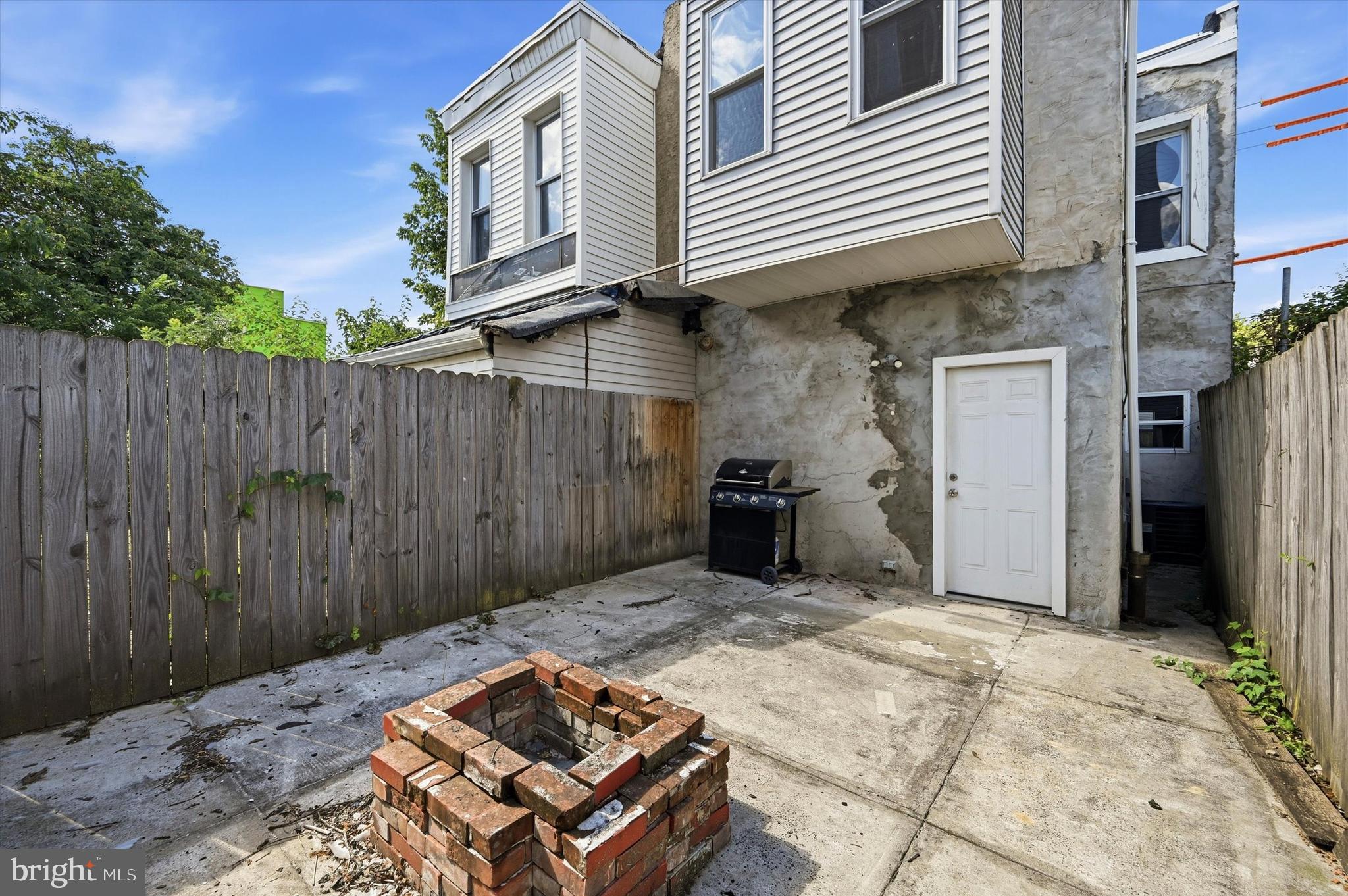 TEMPLE UNIVERSITY - Residential