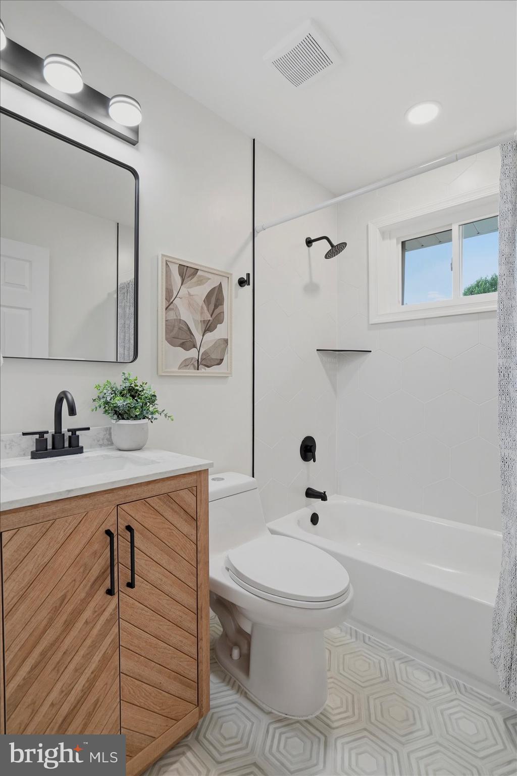 WOODLAWN ESTATES - Residential