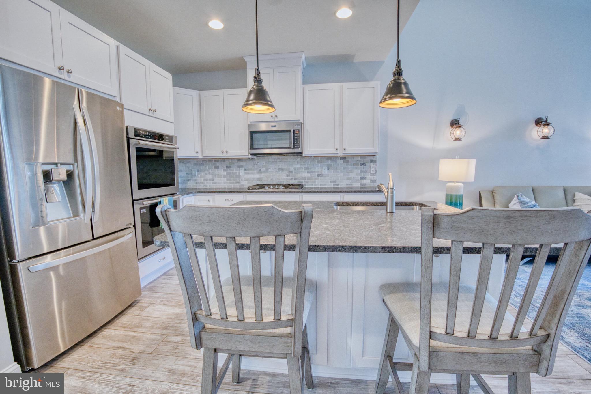 BAY BRIDGE COVE - Residential