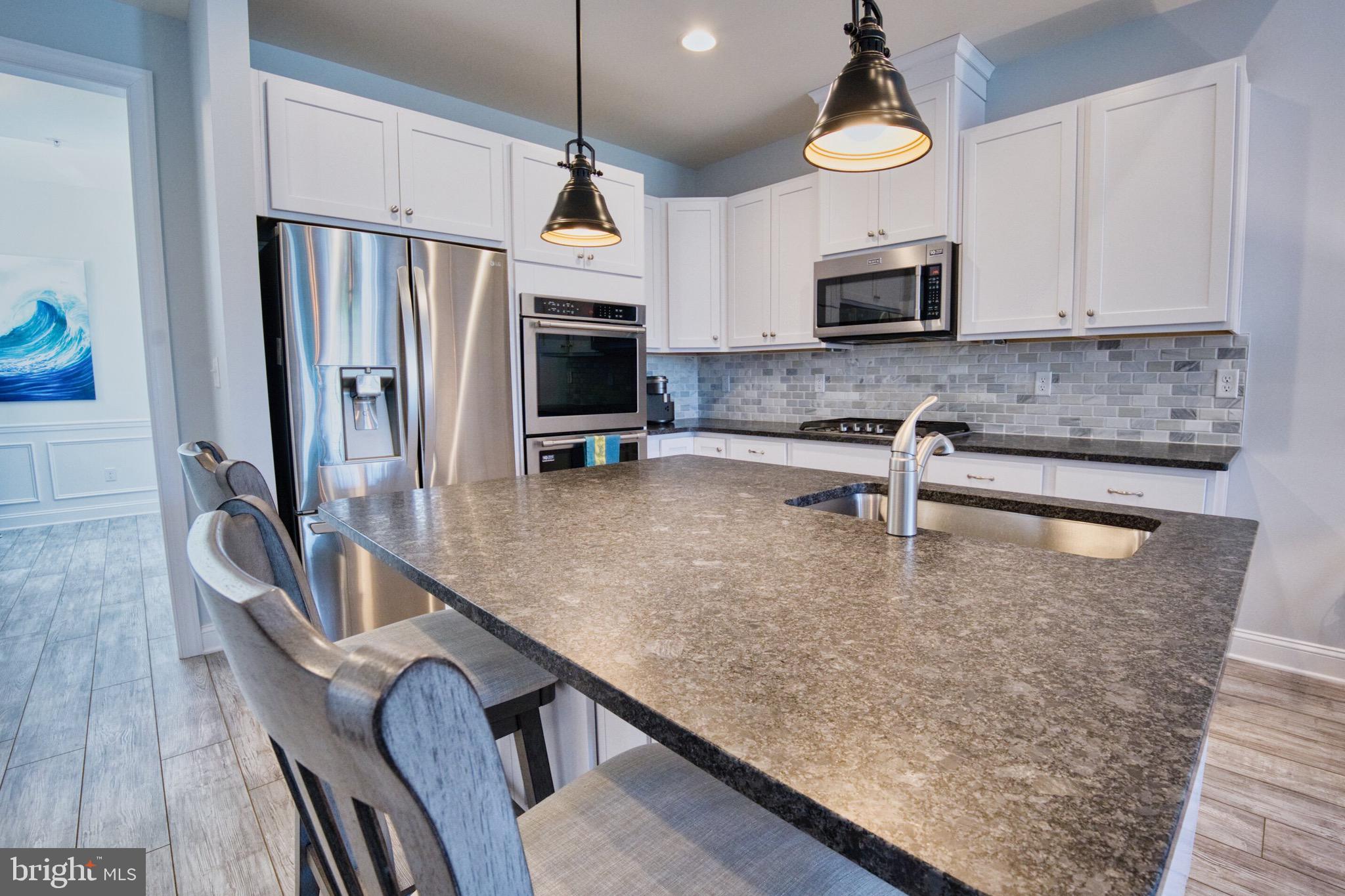 BAY BRIDGE COVE - Residential