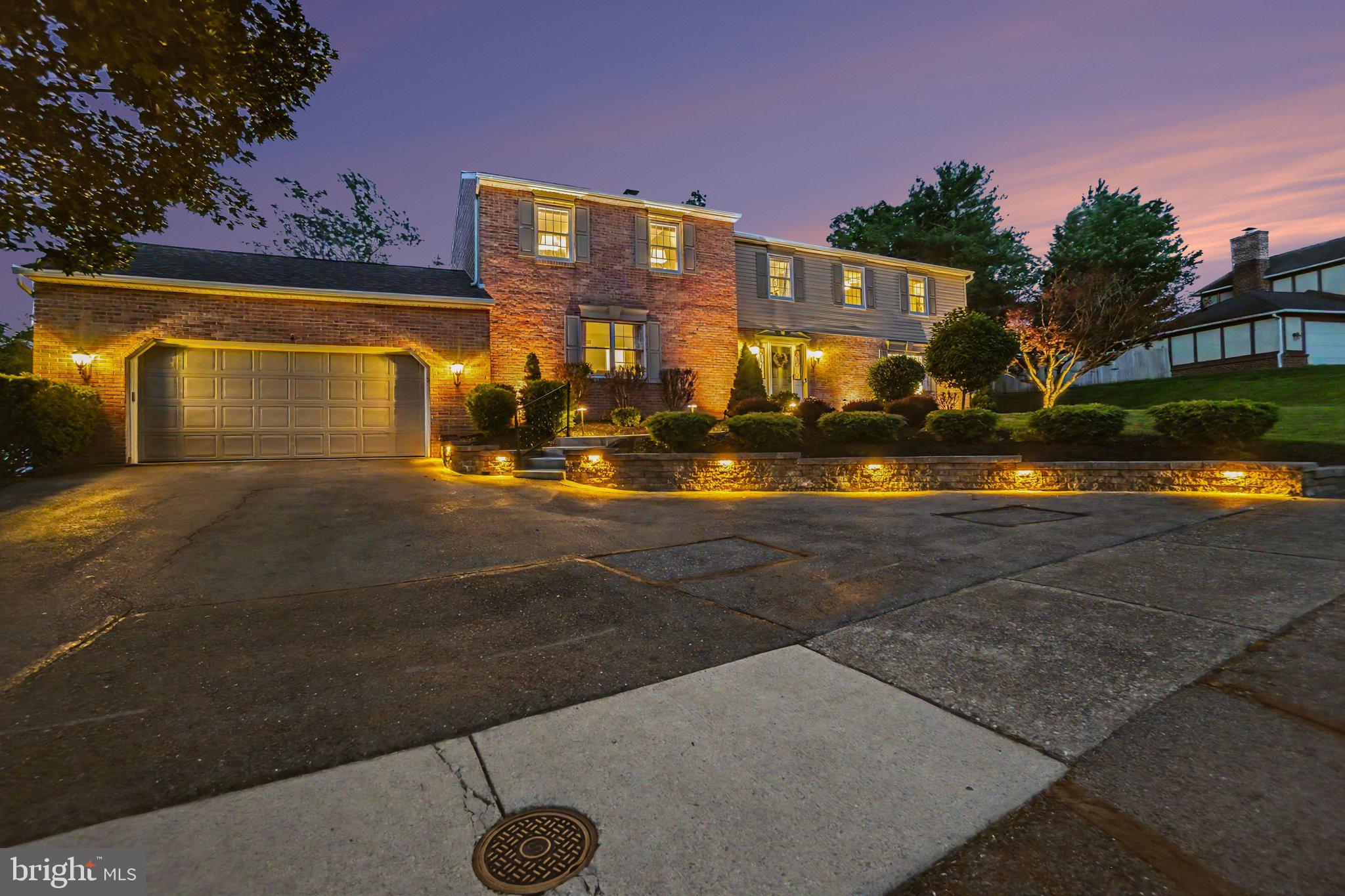 FOREST HILLS - Residential