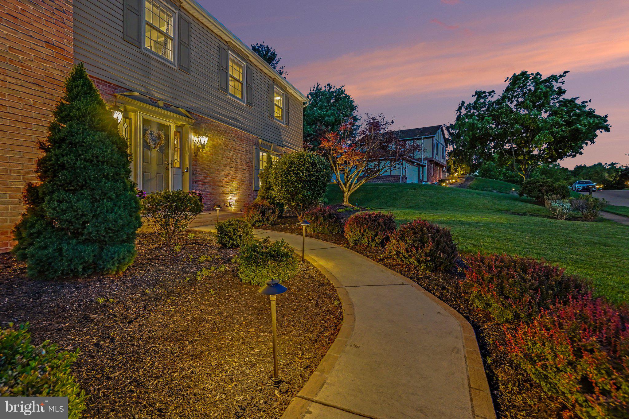 FOREST HILLS - Residential