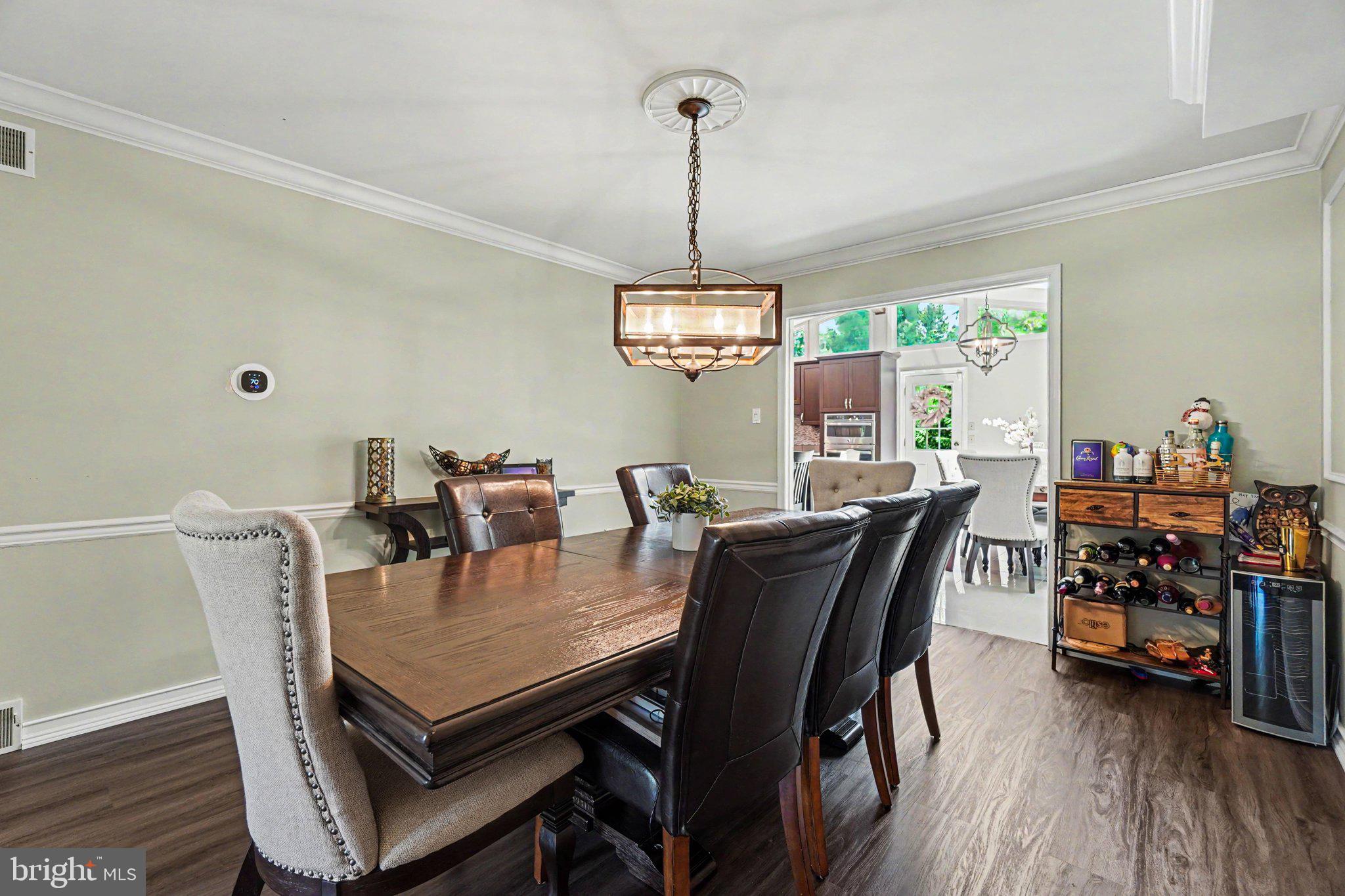 FOREST HILLS - Residential