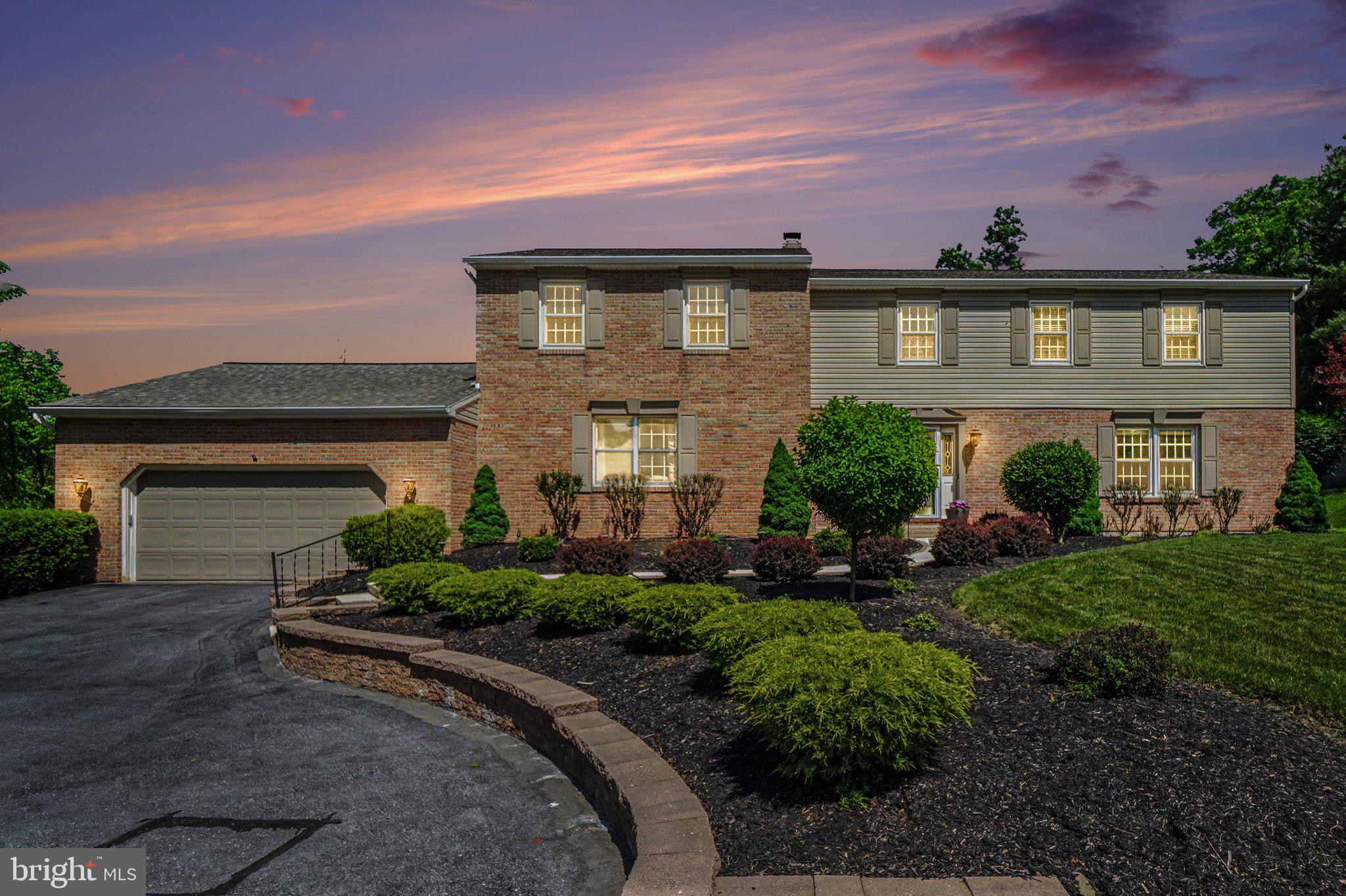 FOREST HILLS - Residential