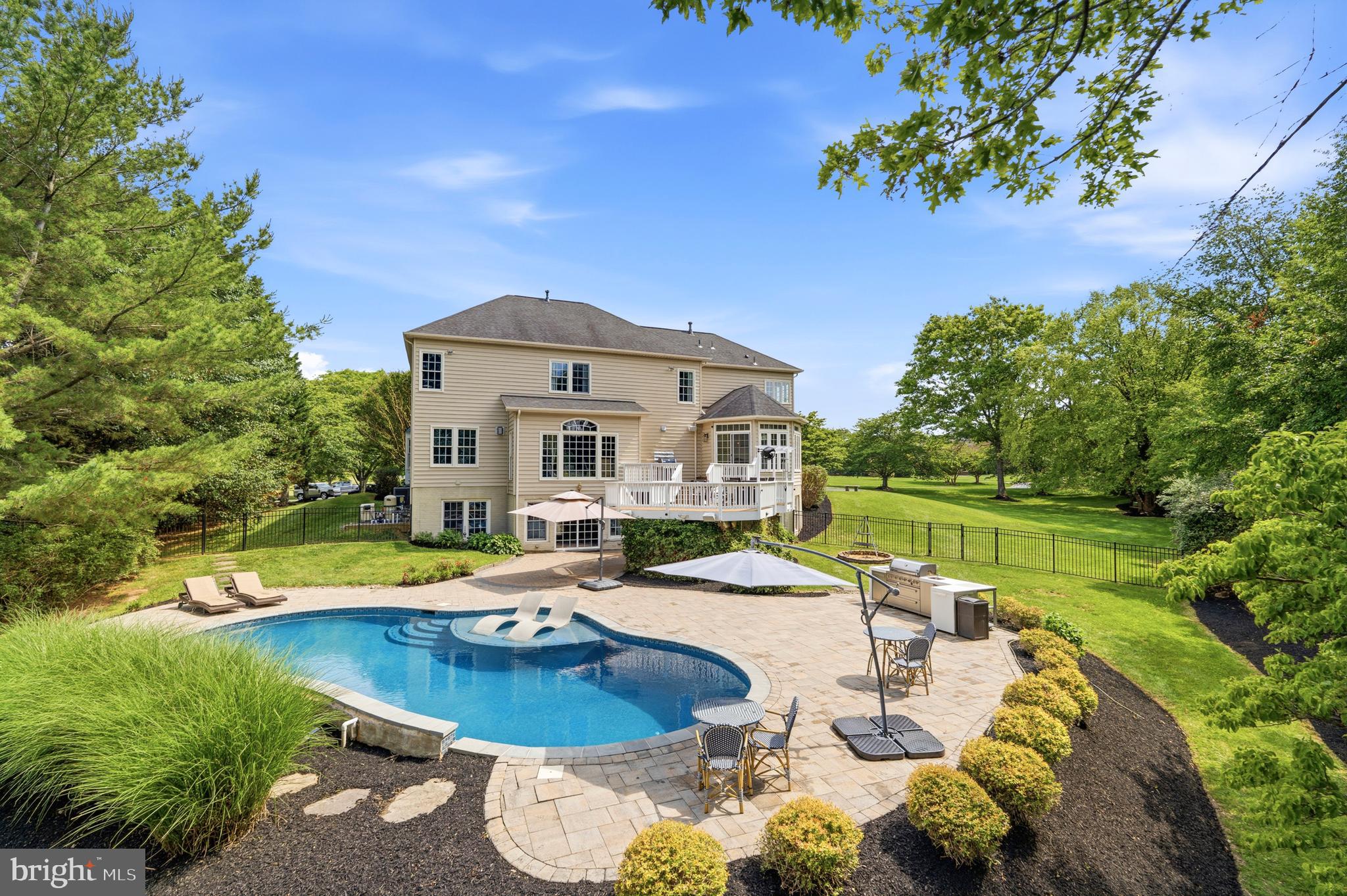 WARD FARM ESTATES - Residential