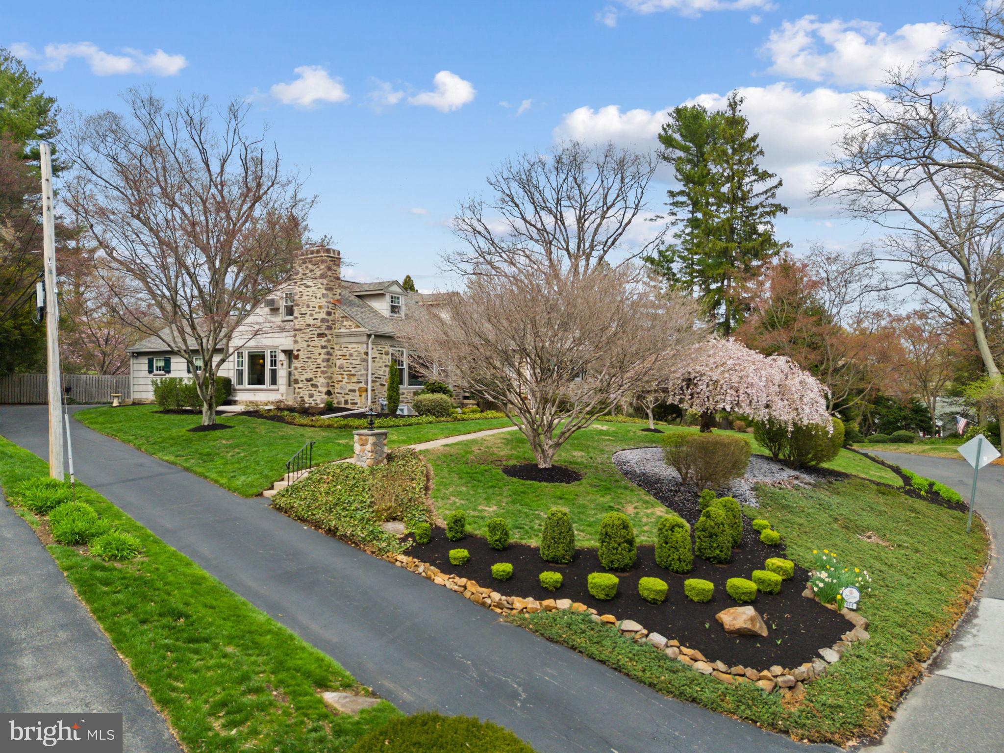 SOUTH WAYNE - Residential