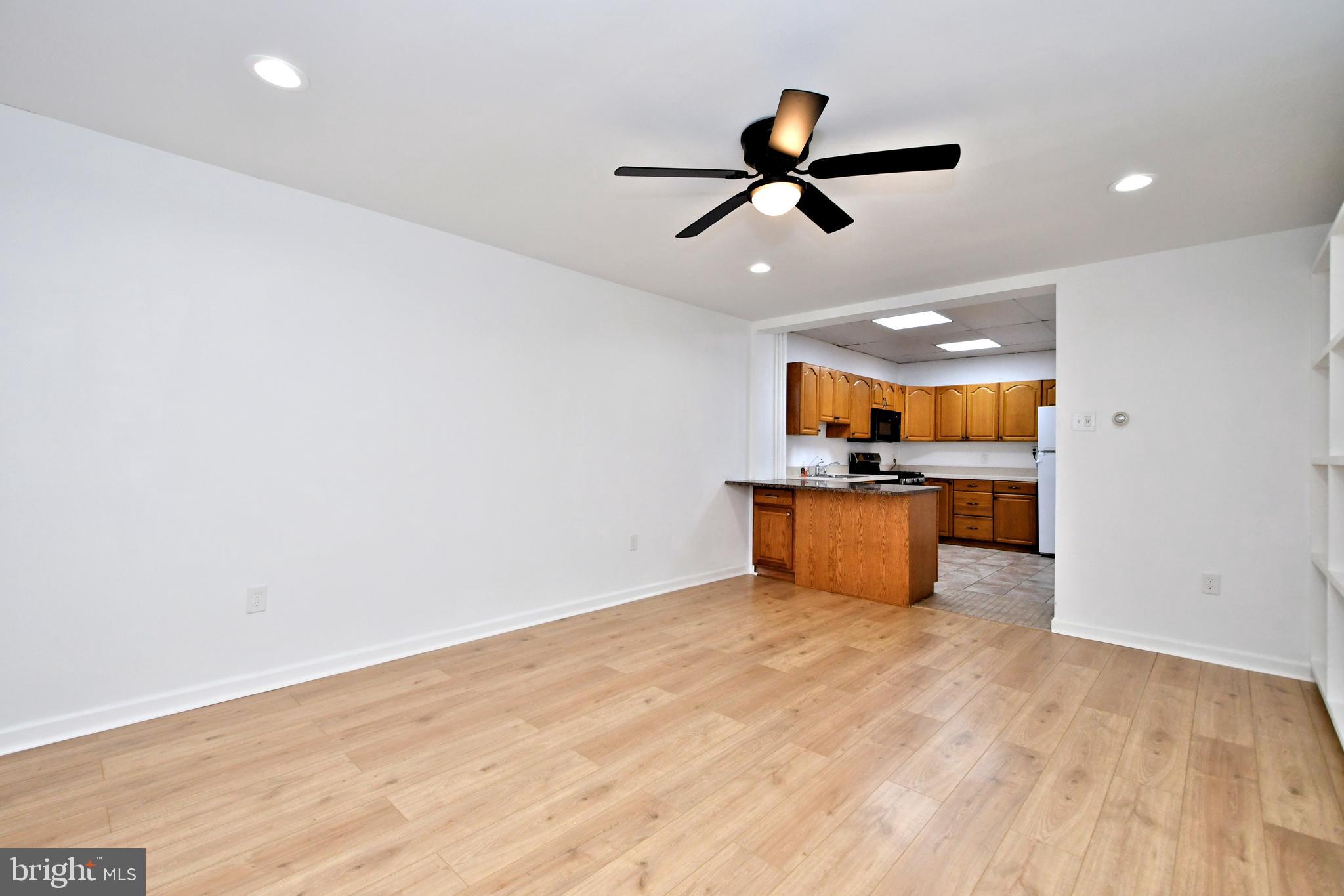 ELKINS PARK - Residential