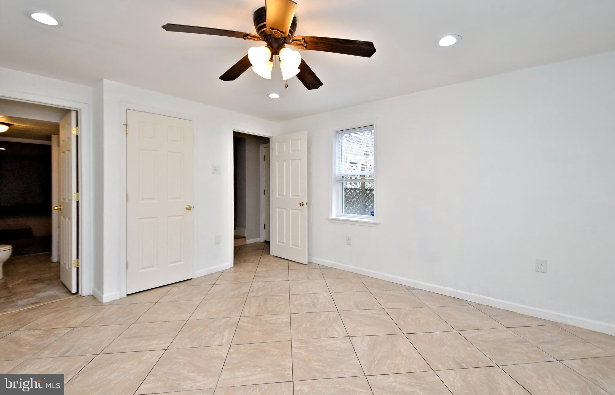 ELKINS PARK - Residential