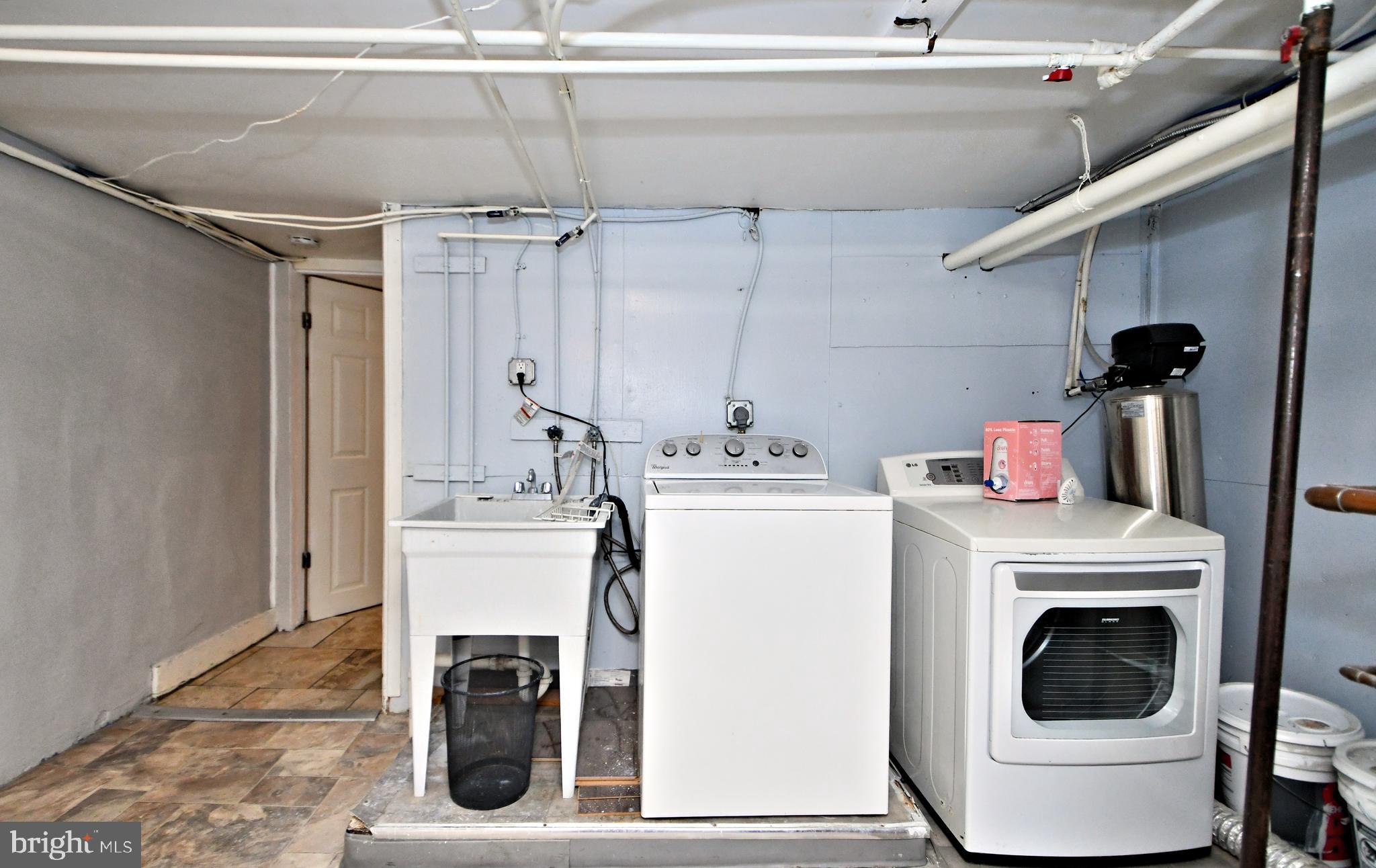 ELKINS PARK - Residential