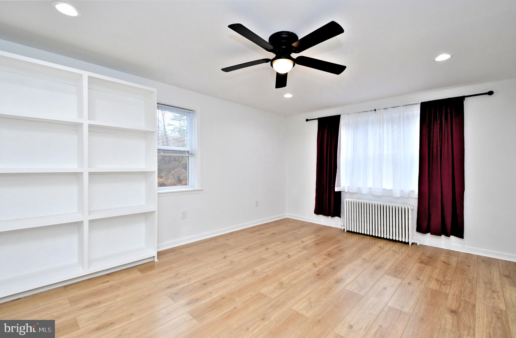 ELKINS PARK - Residential