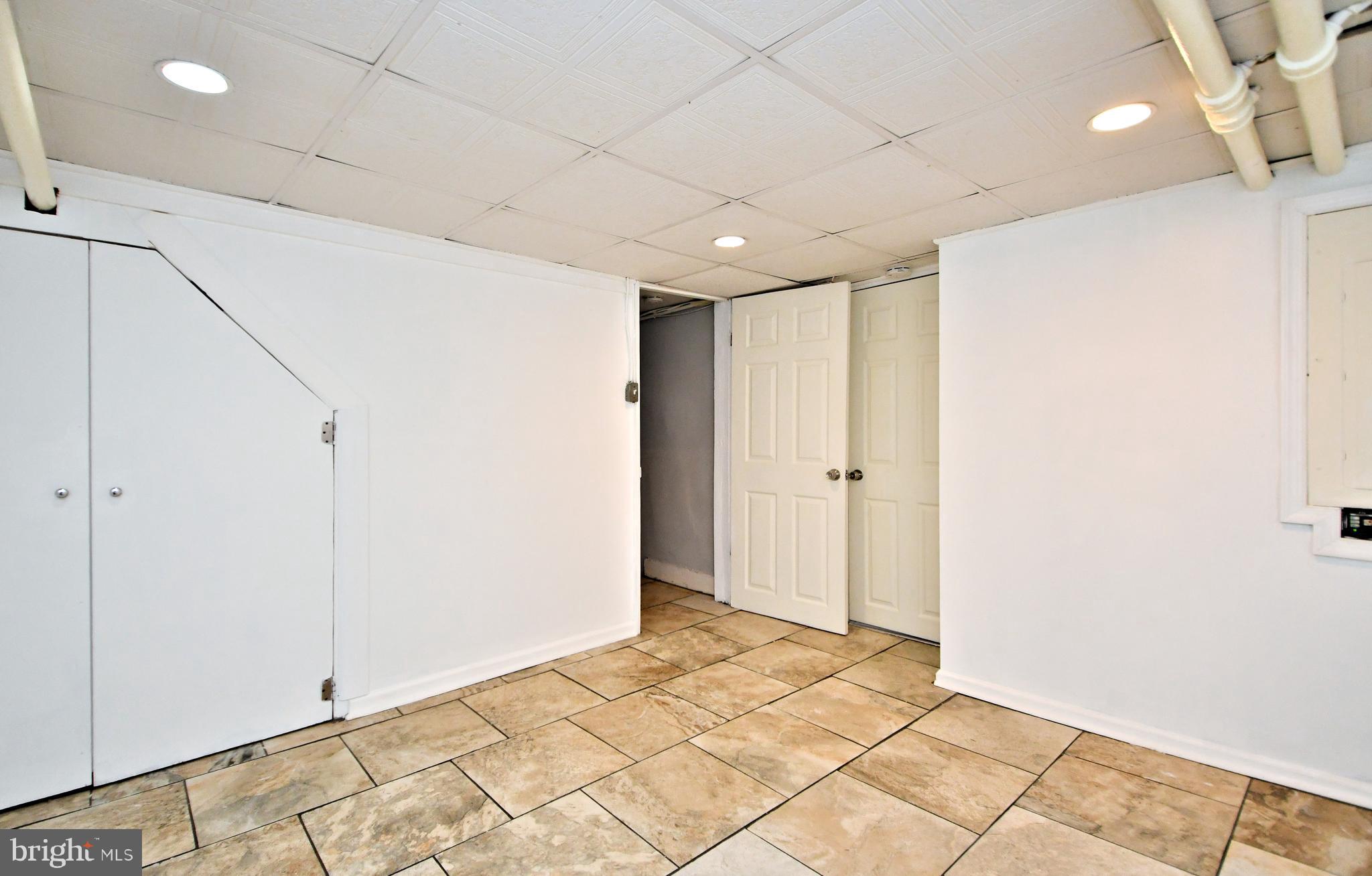 ELKINS PARK - Residential