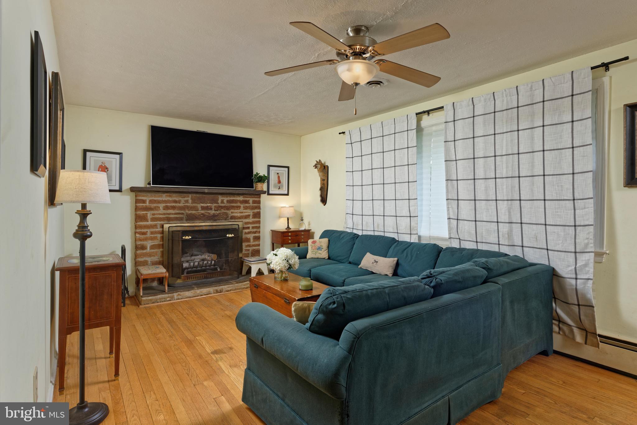 DADE ESTATES - Residential