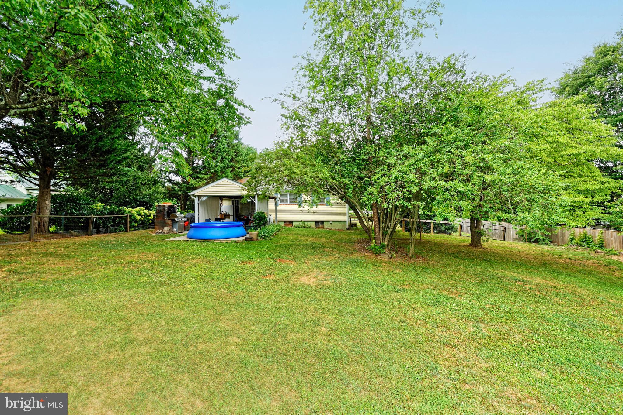 DADE ESTATES - Residential