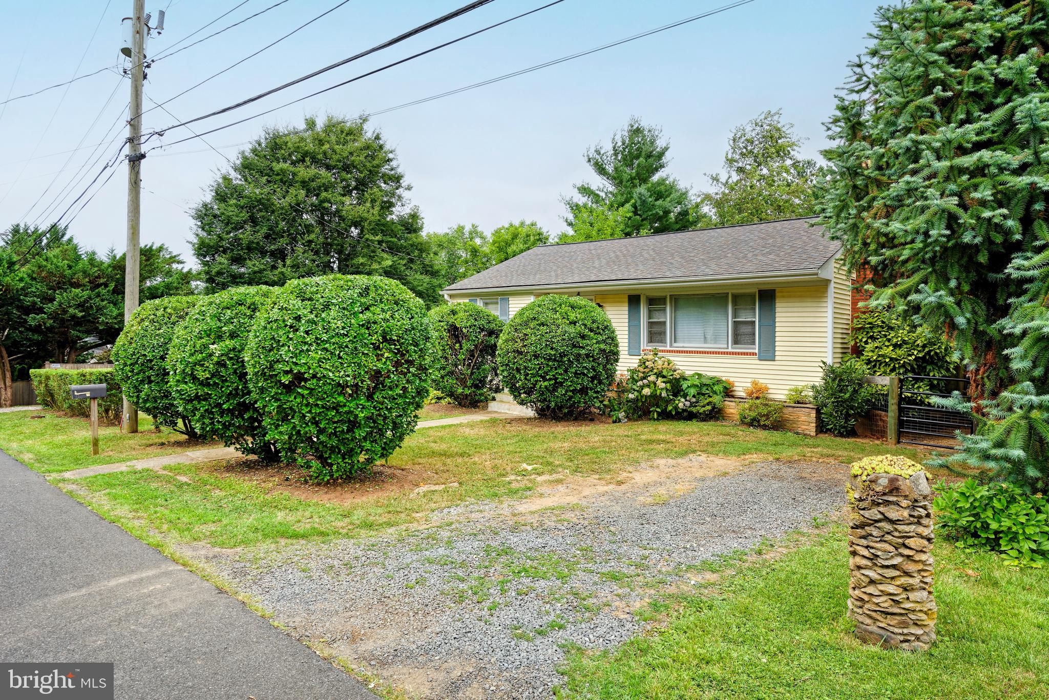 DADE ESTATES - Residential