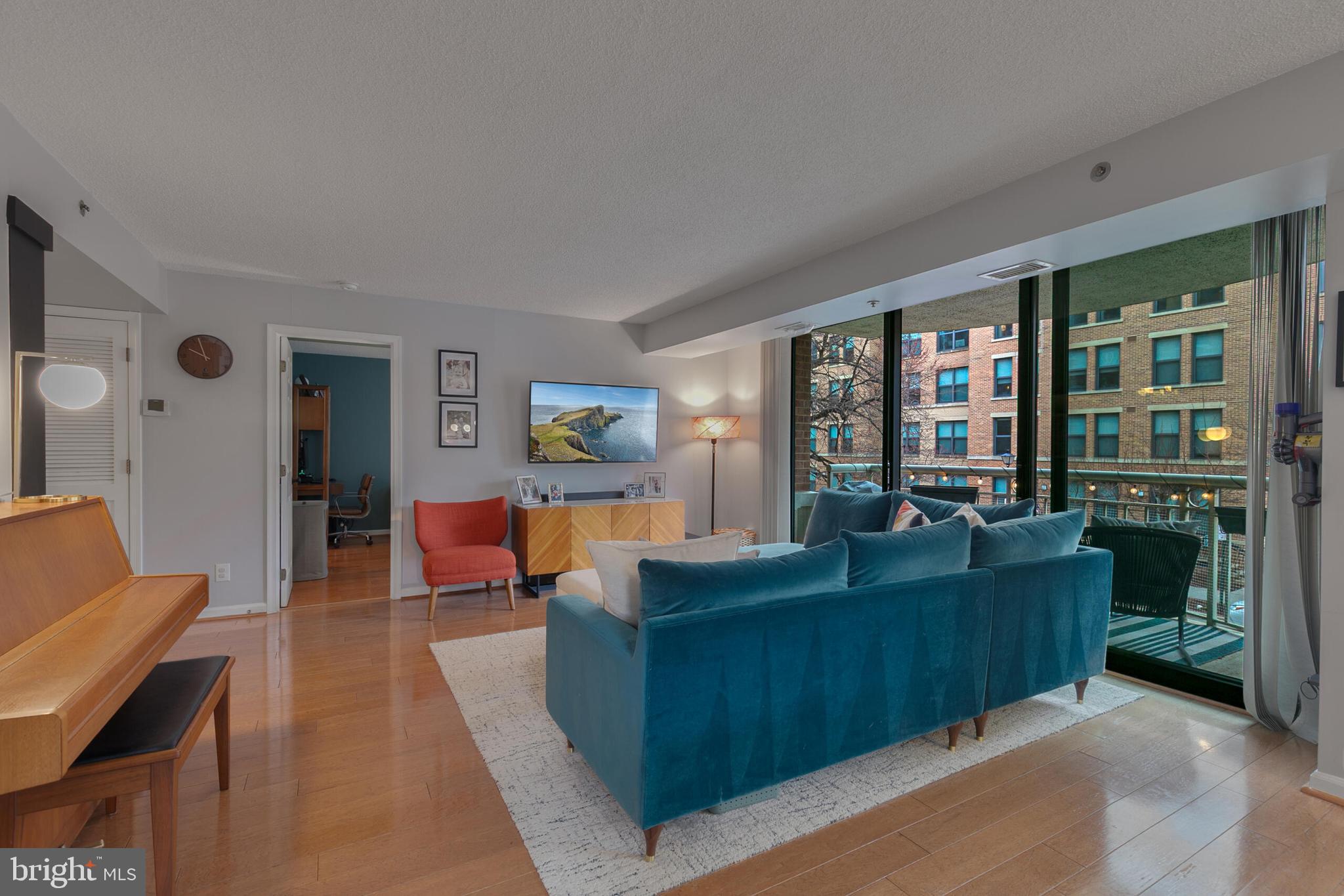 BRADDOCK PLACE - Residential