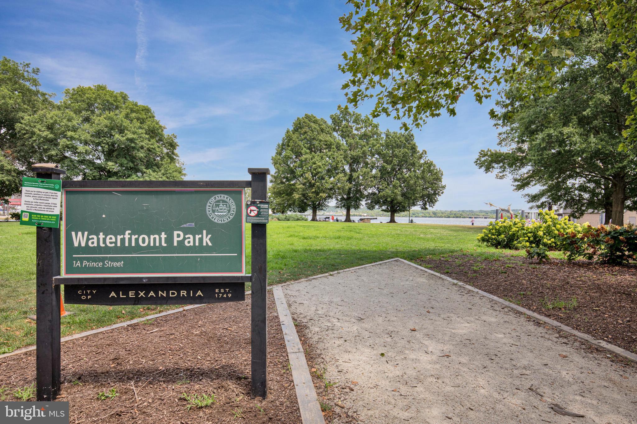 BRADDOCK PLACE - Residential