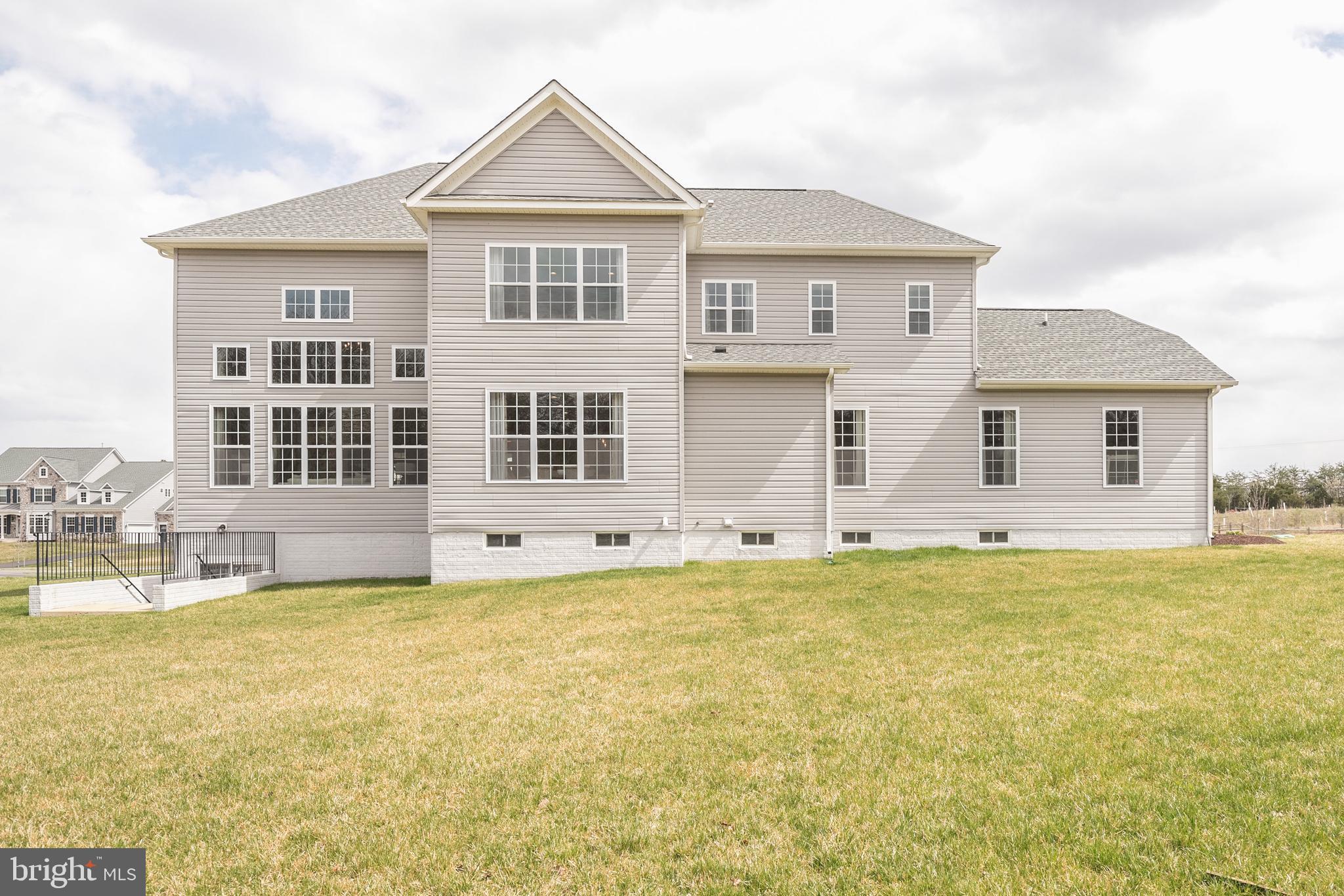 SOUTH TREEVIEW ESTATES - Residential