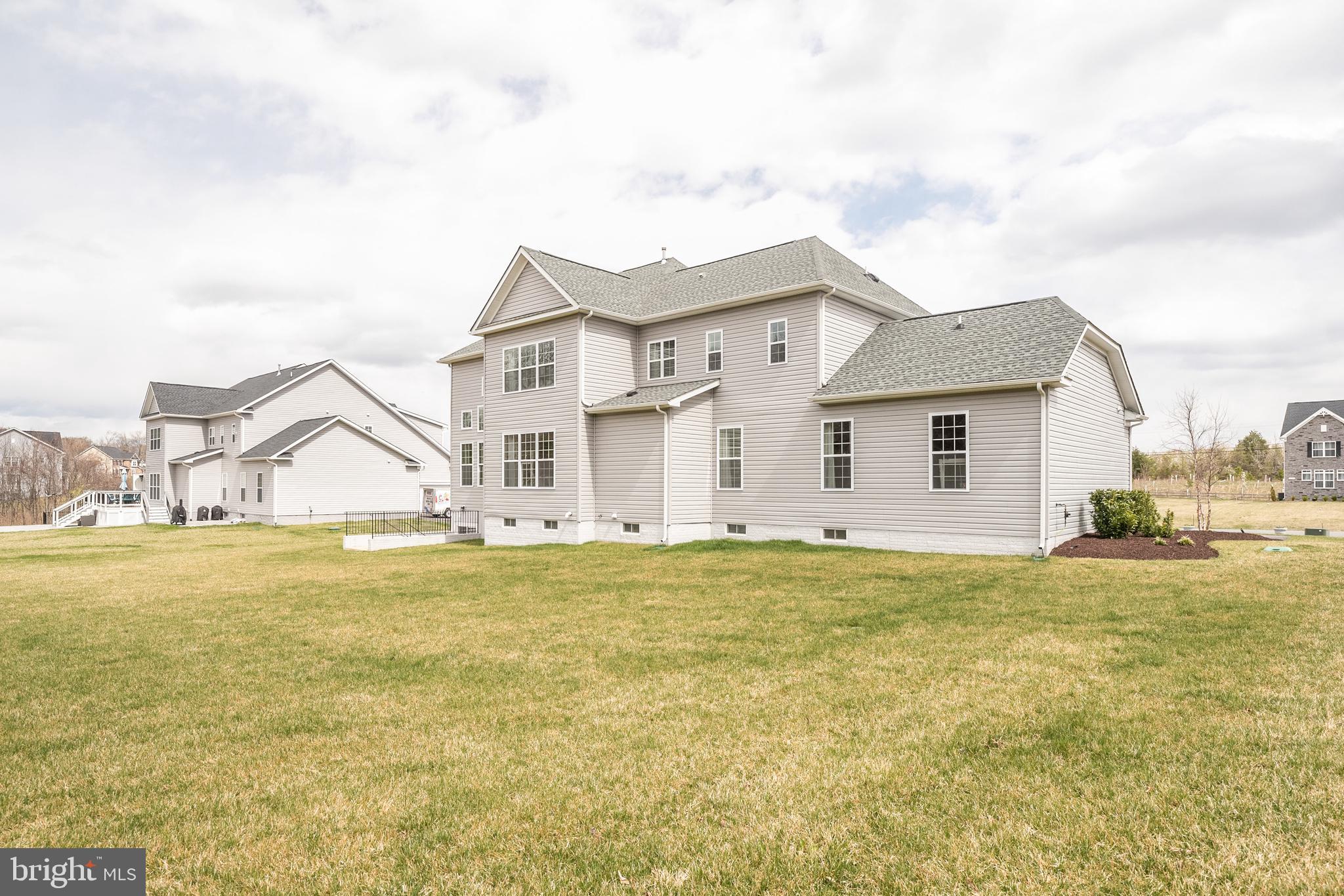 SOUTH TREEVIEW ESTATES - Residential