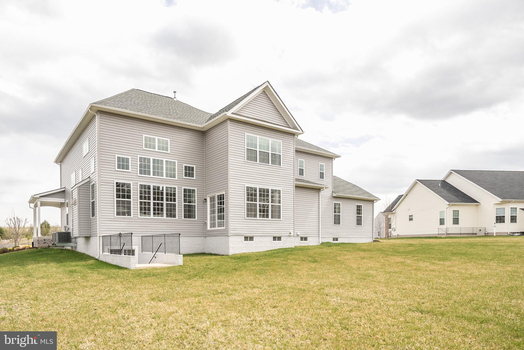 SOUTH TREEVIEW ESTATES - Residential