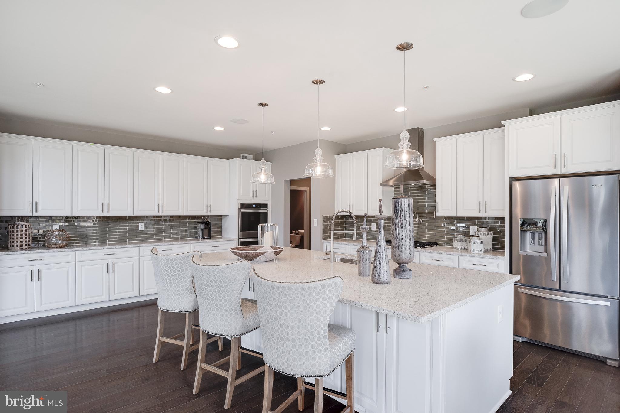 SOUTH TREEVIEW ESTATES - Residential