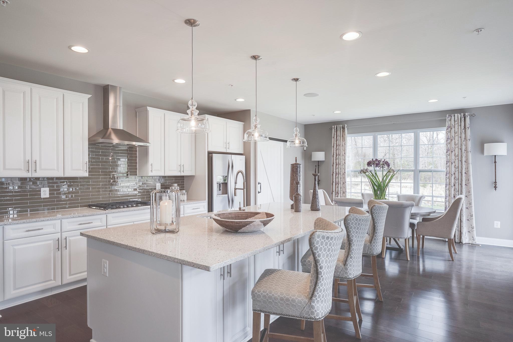 SOUTH TREEVIEW ESTATES - Residential