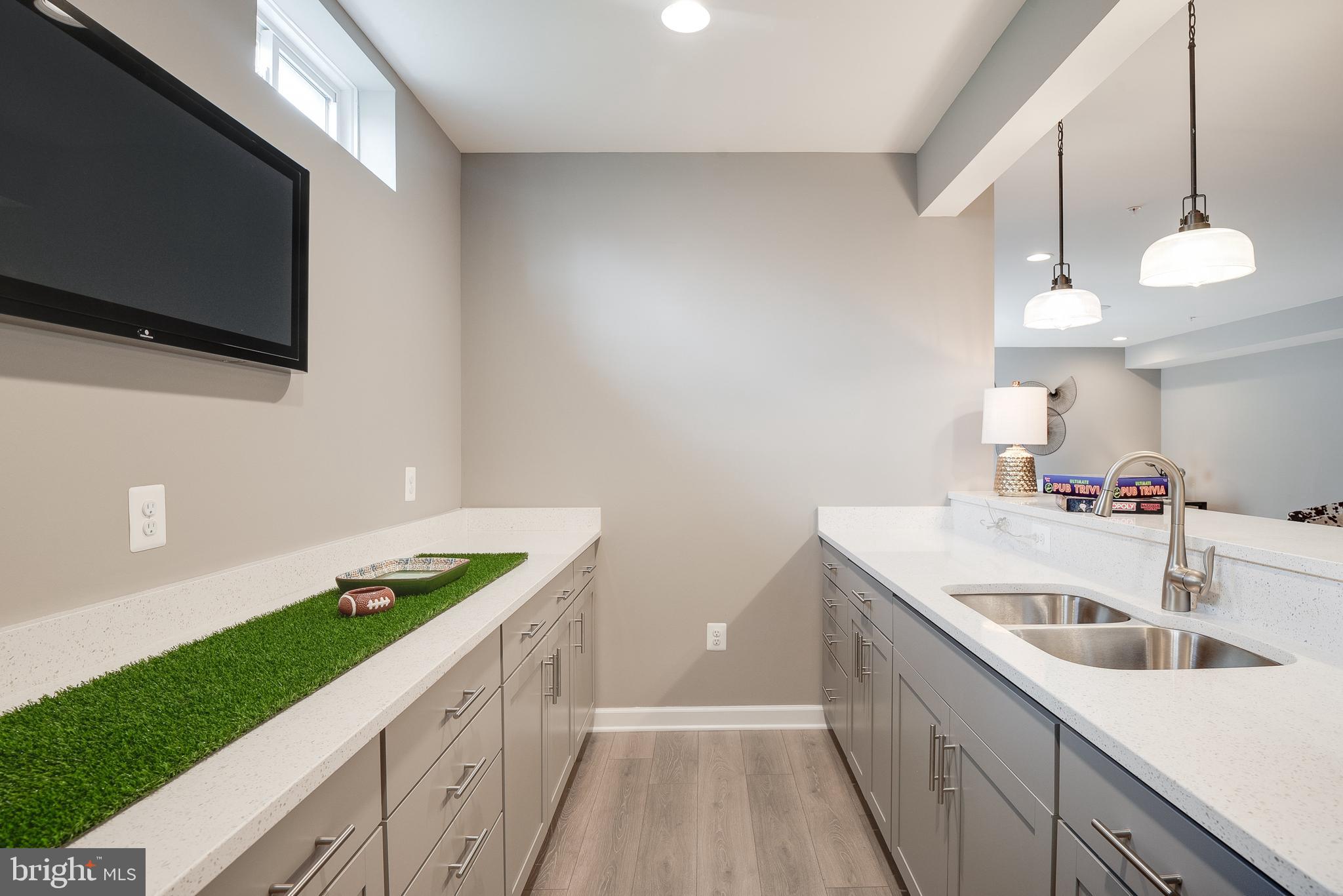 SOUTH TREEVIEW ESTATES - Residential