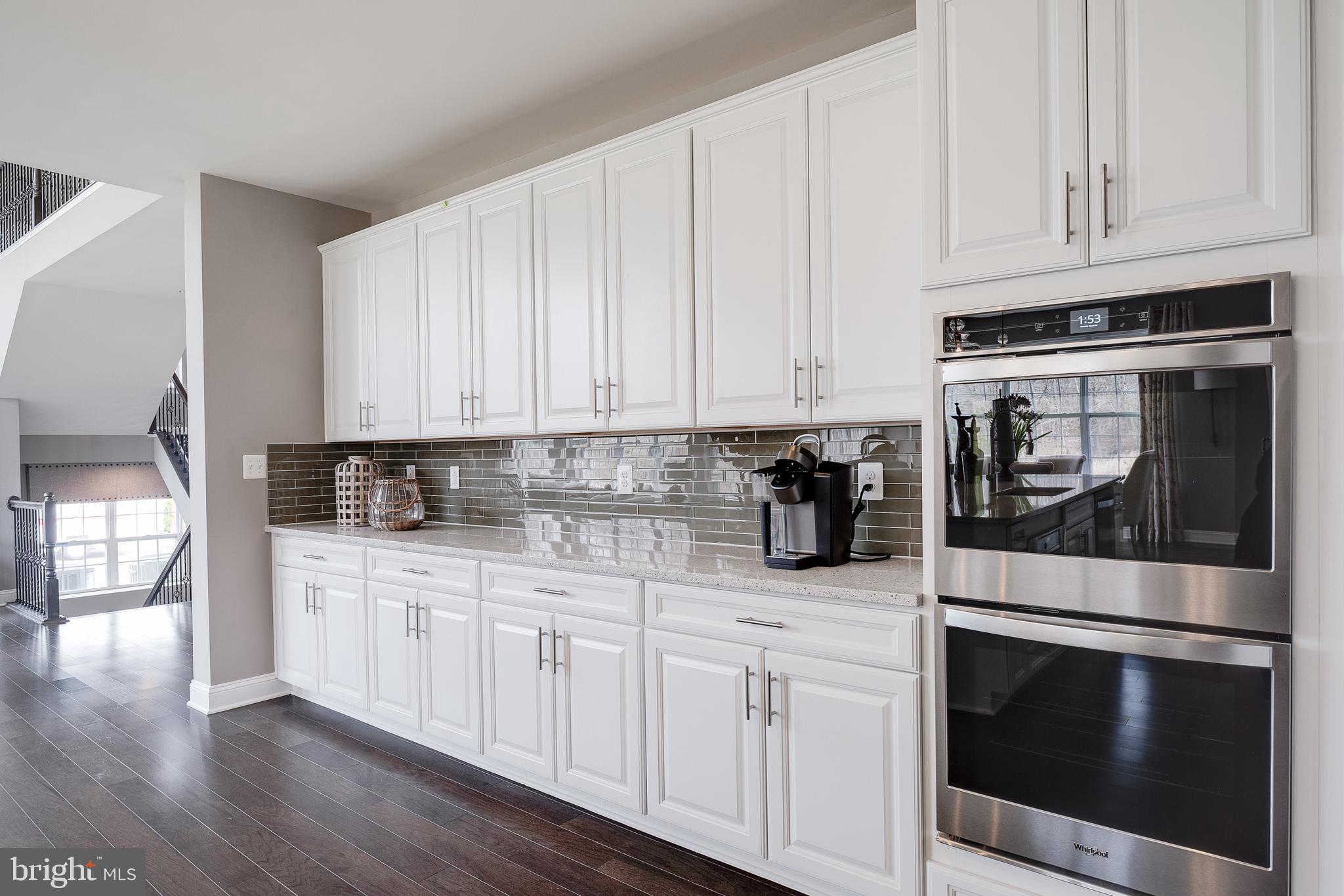 SOUTH TREEVIEW ESTATES - Residential