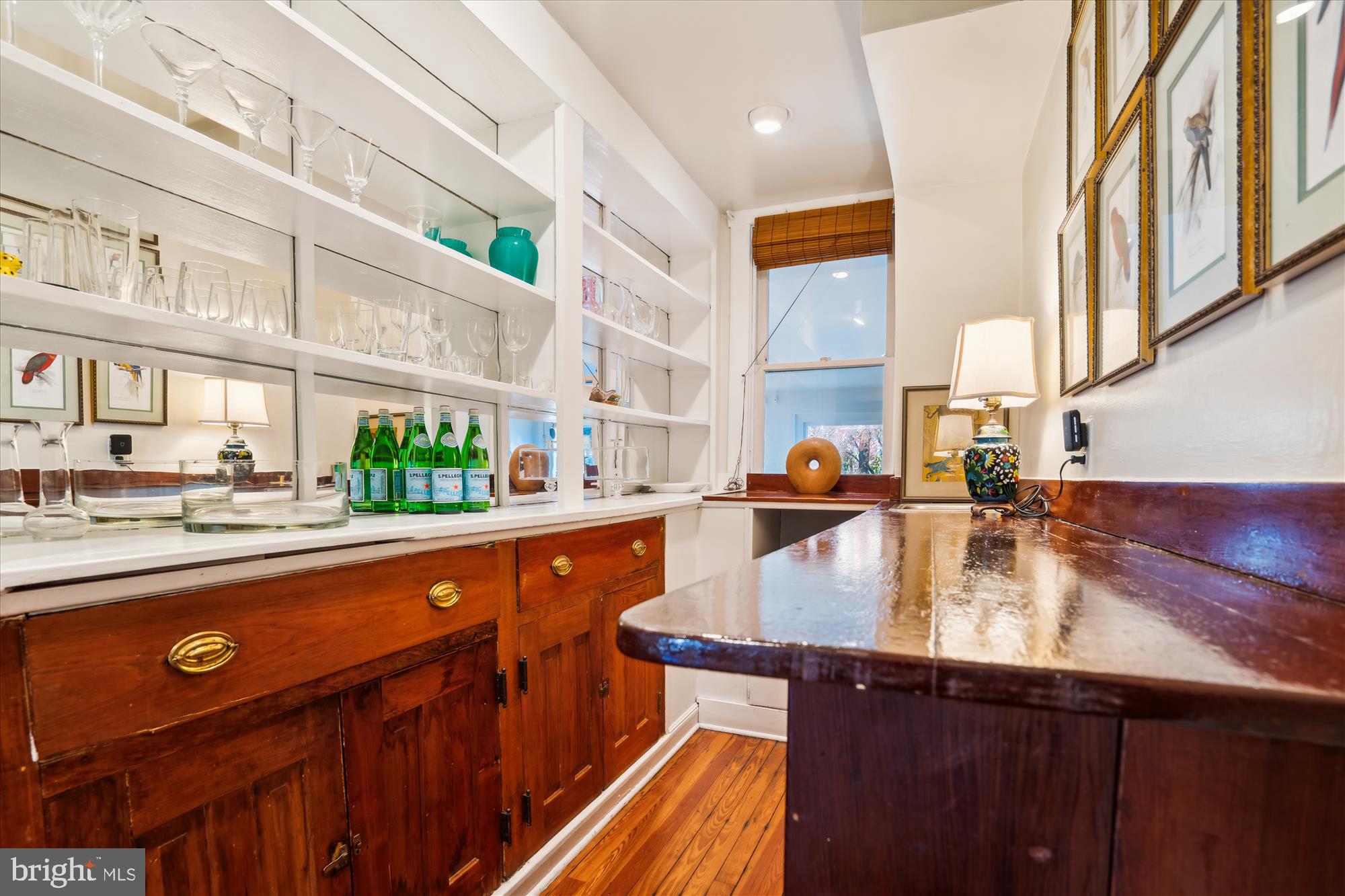 MURRAY HILL - Residential