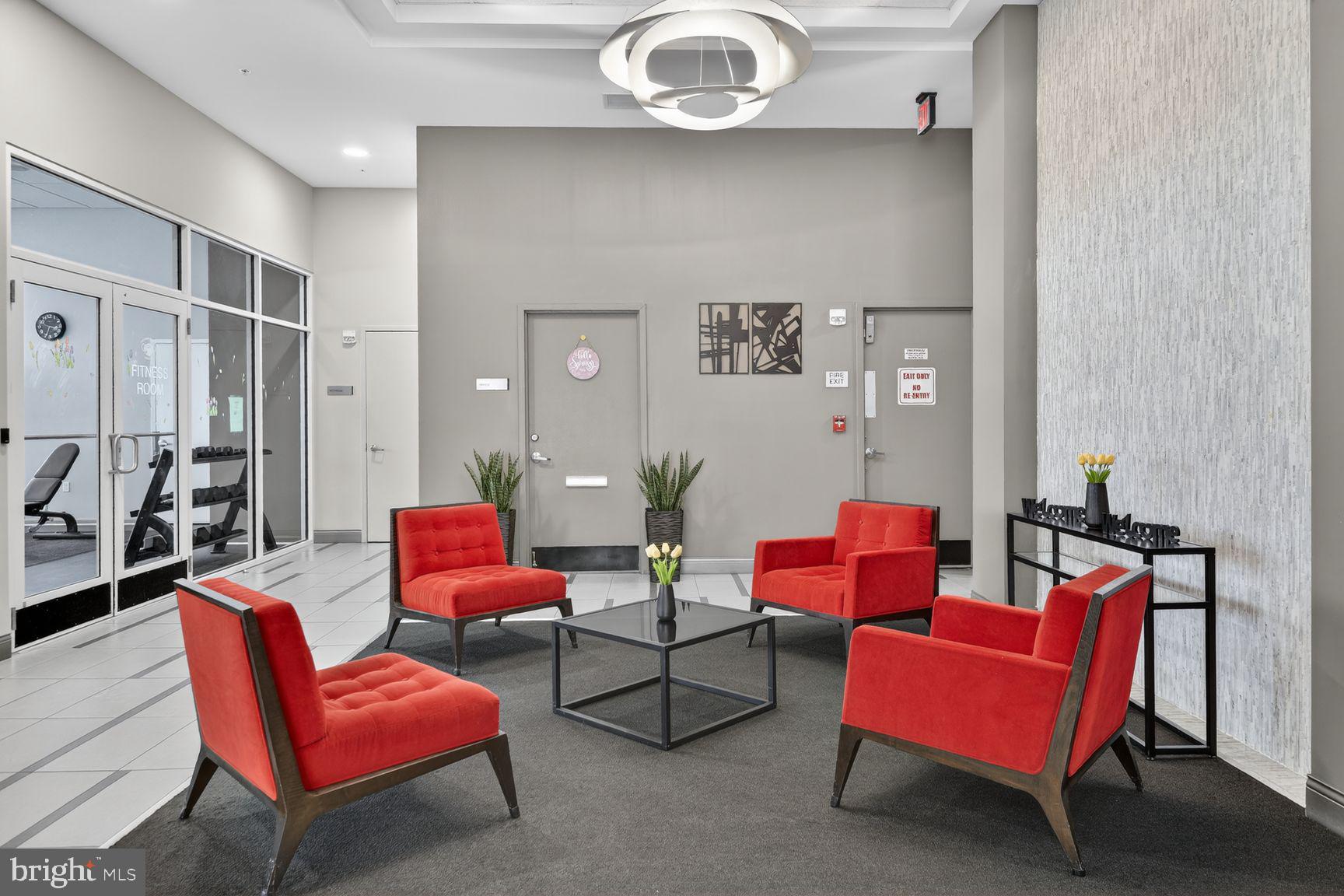 CRESCENT - Residential