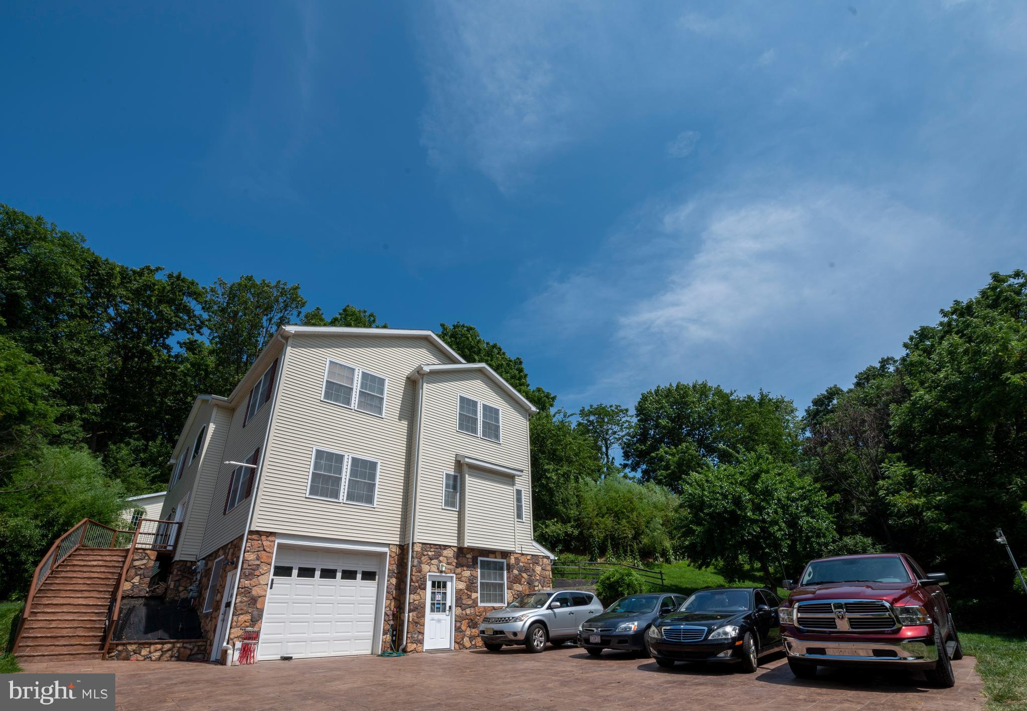 KING OF PRUSSIA - Residential