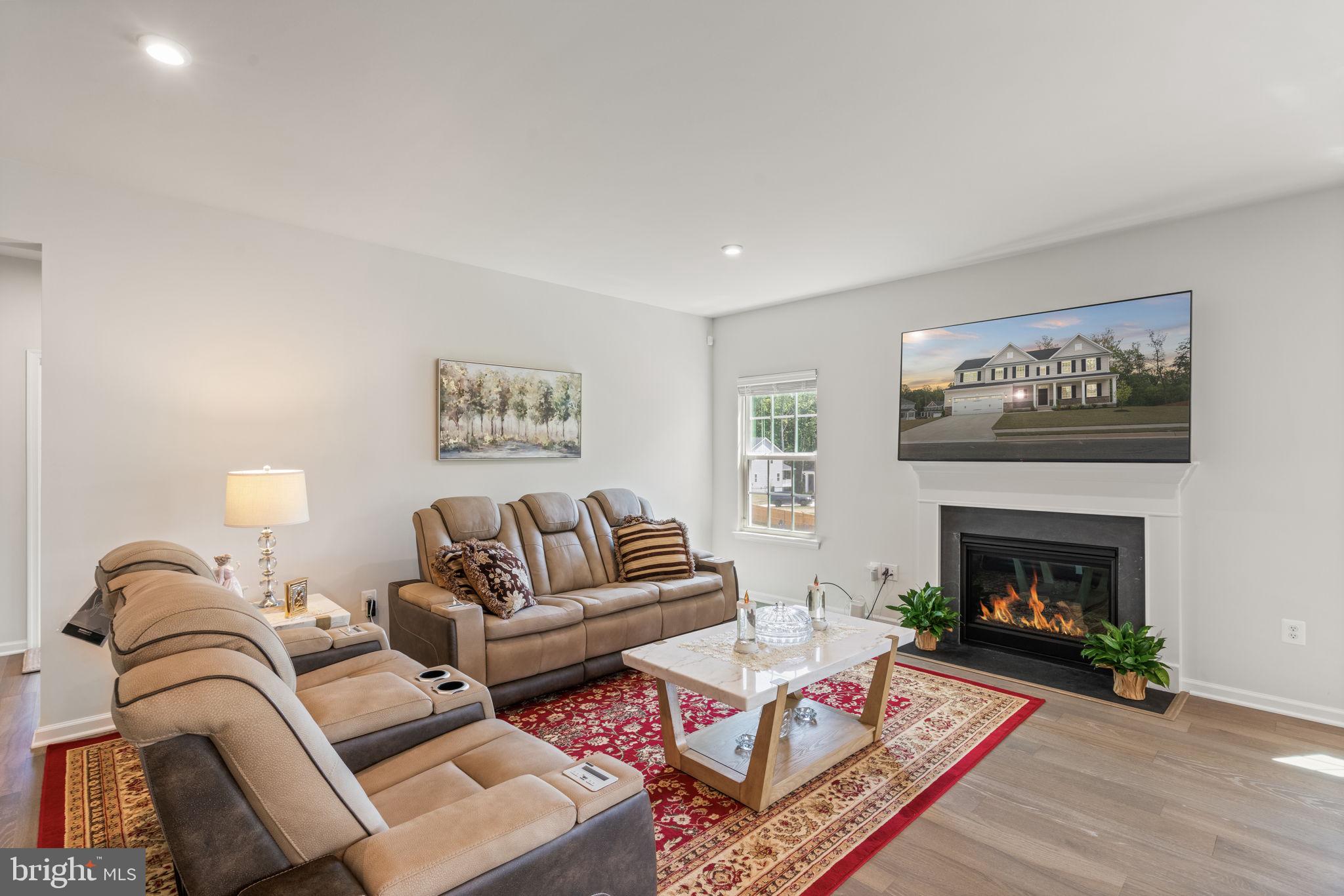WOODBERRY MANOR - Residential