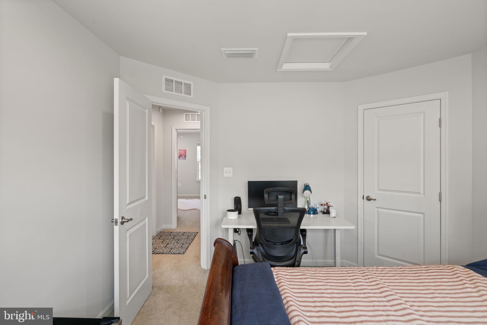 WOODBERRY MANOR - Residential