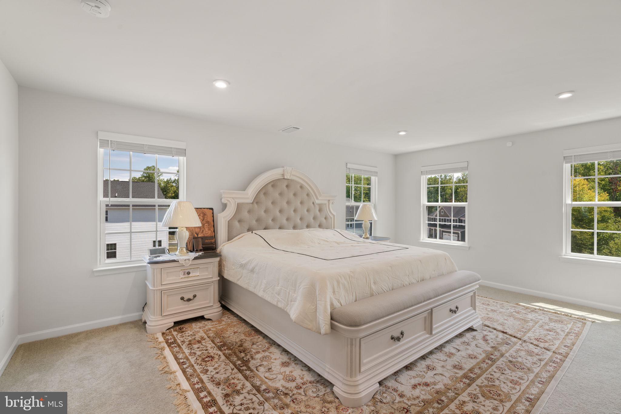 WOODBERRY MANOR - Residential