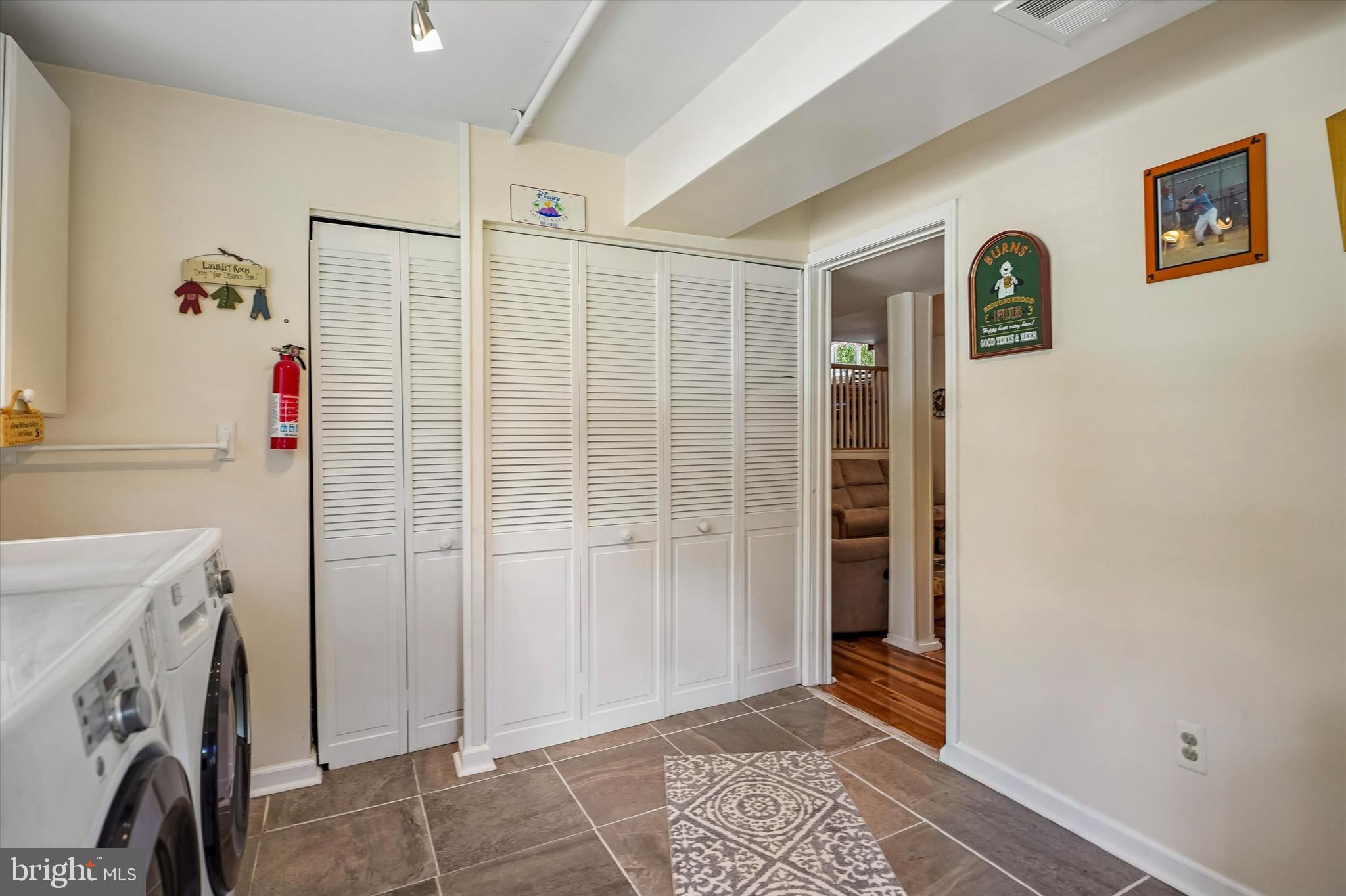 PLYMOUTH HILLS - Residential
