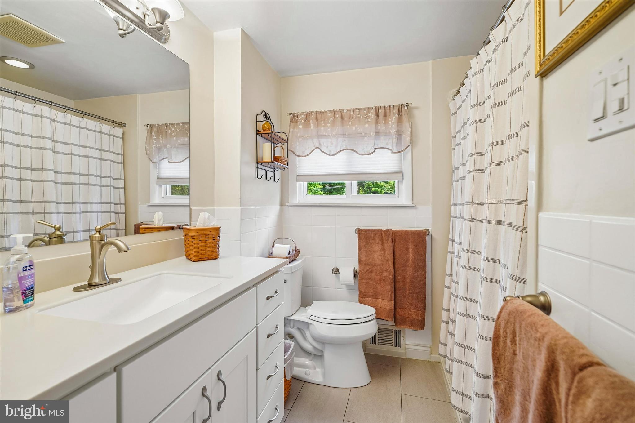 PLYMOUTH HILLS - Residential