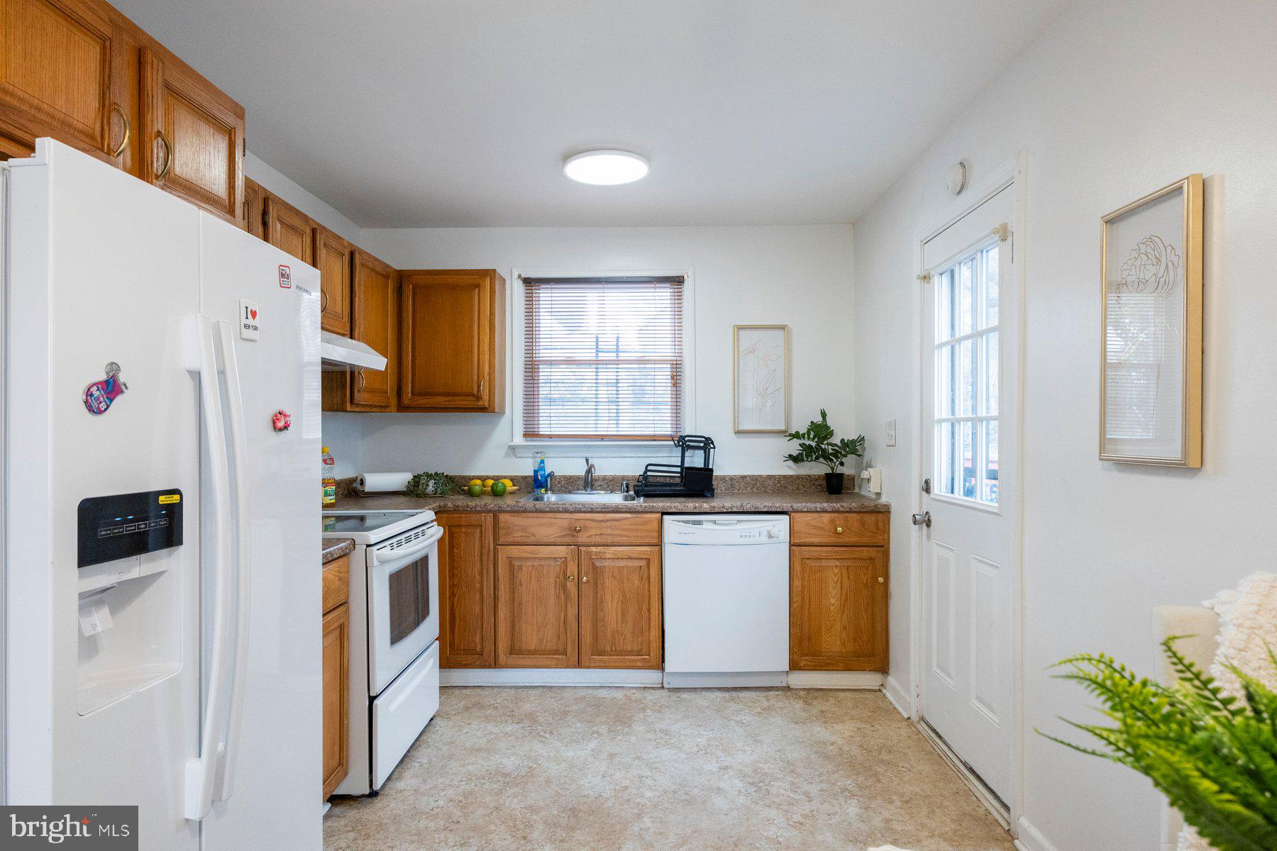 FRANKFORD - Residential Lease