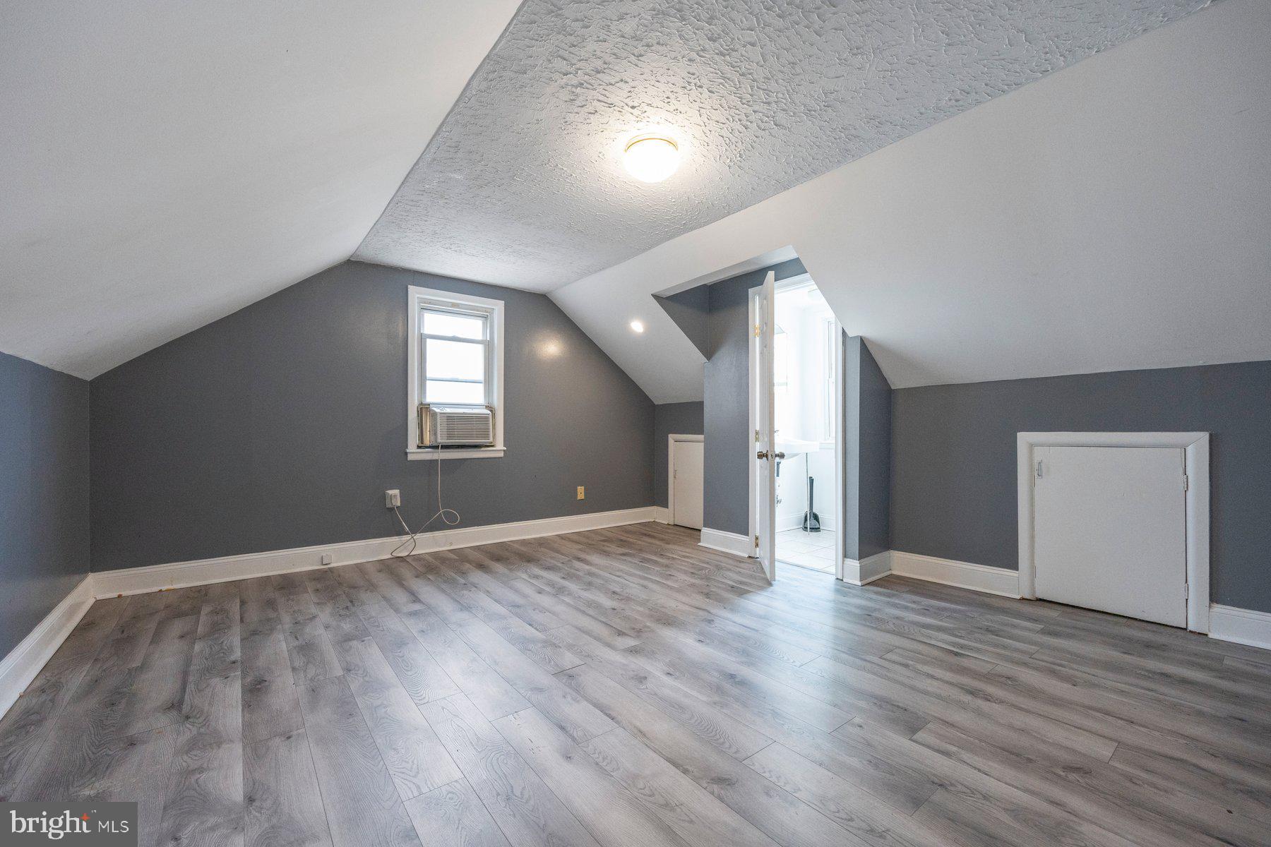FRANKFORD - Residential Lease