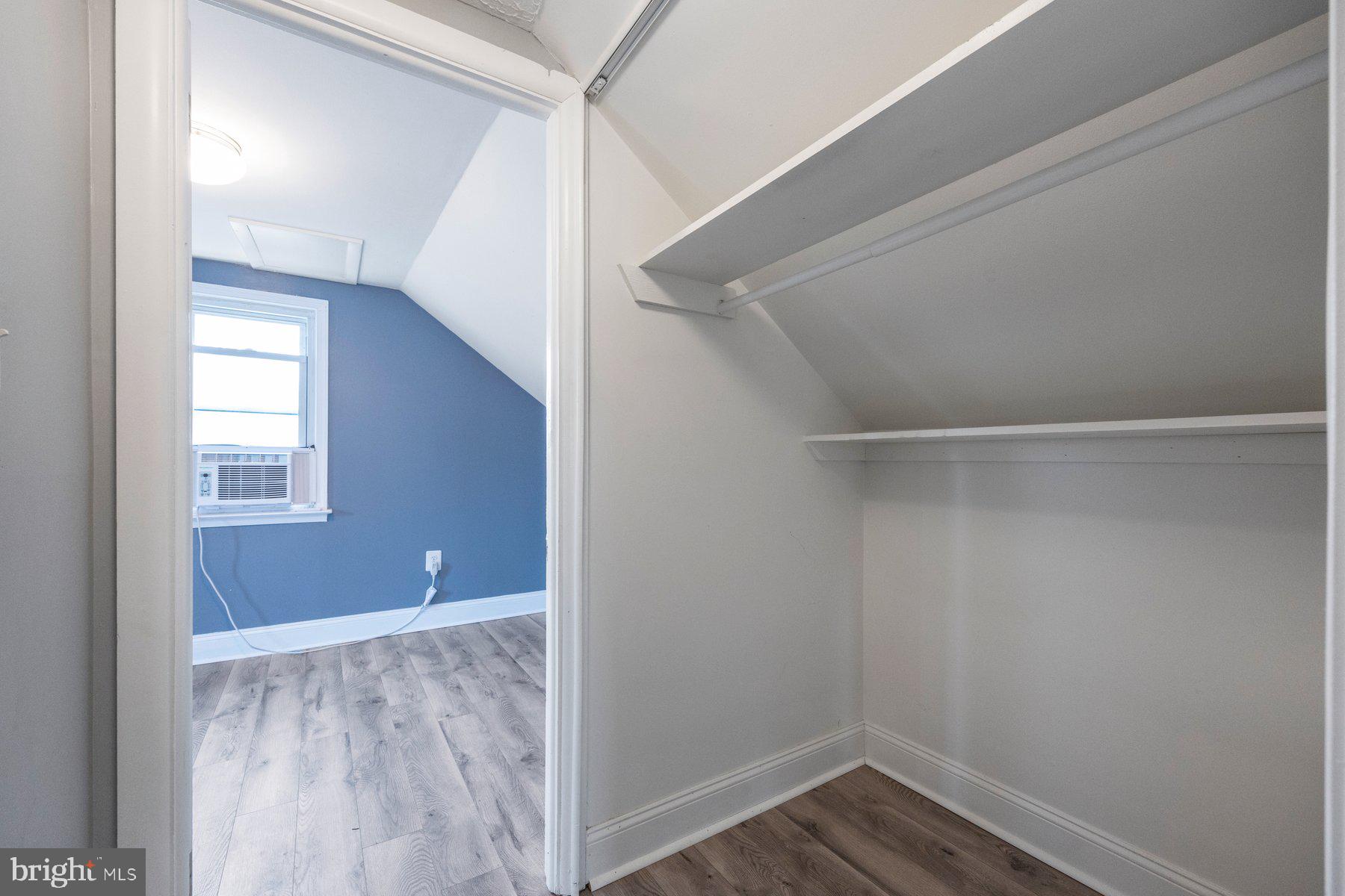 FRANKFORD - Residential Lease