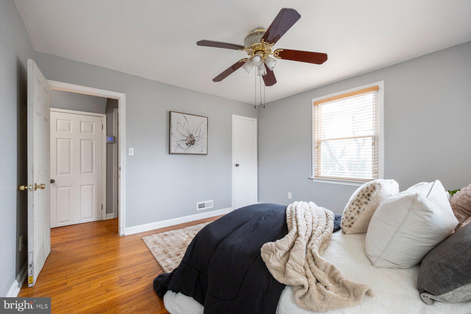 FRANKFORD - Residential Lease