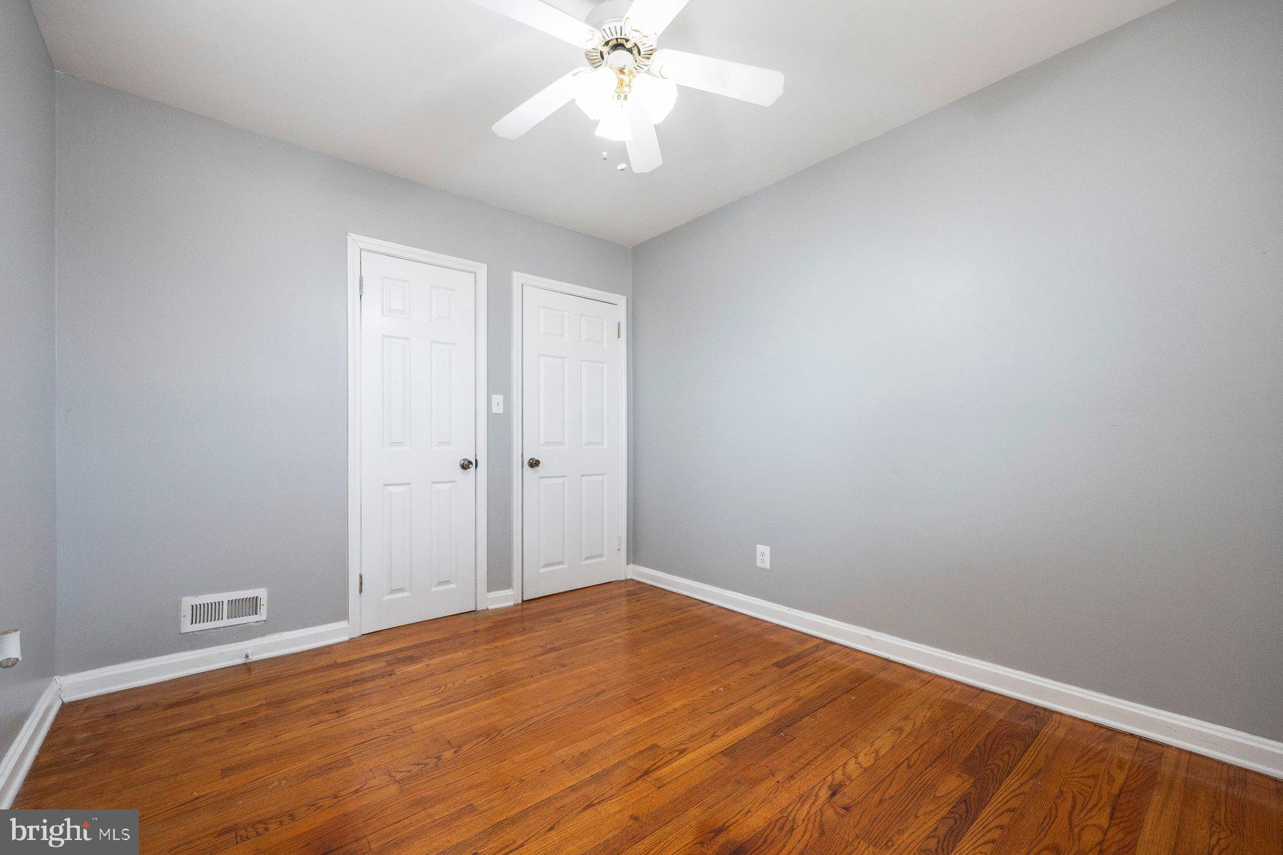 FRANKFORD - Residential Lease