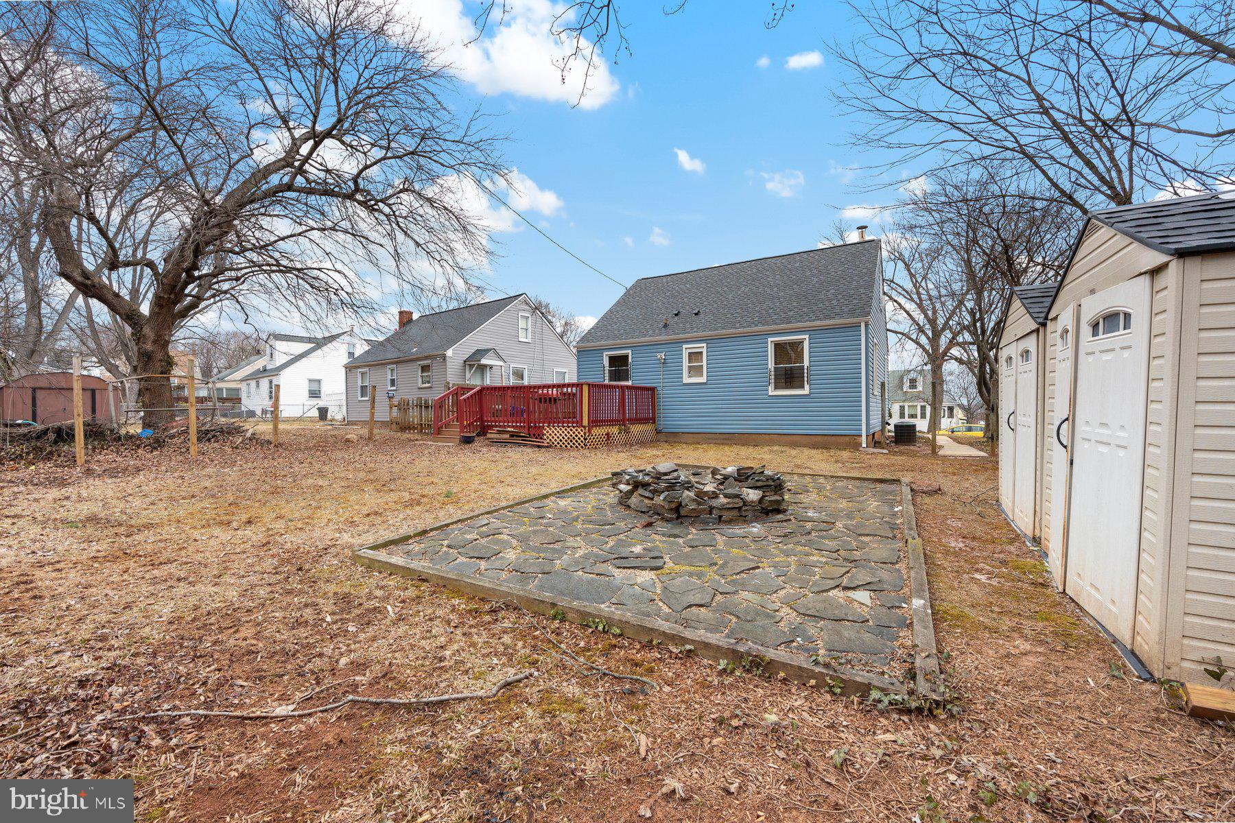 FRANKFORD - Residential Lease