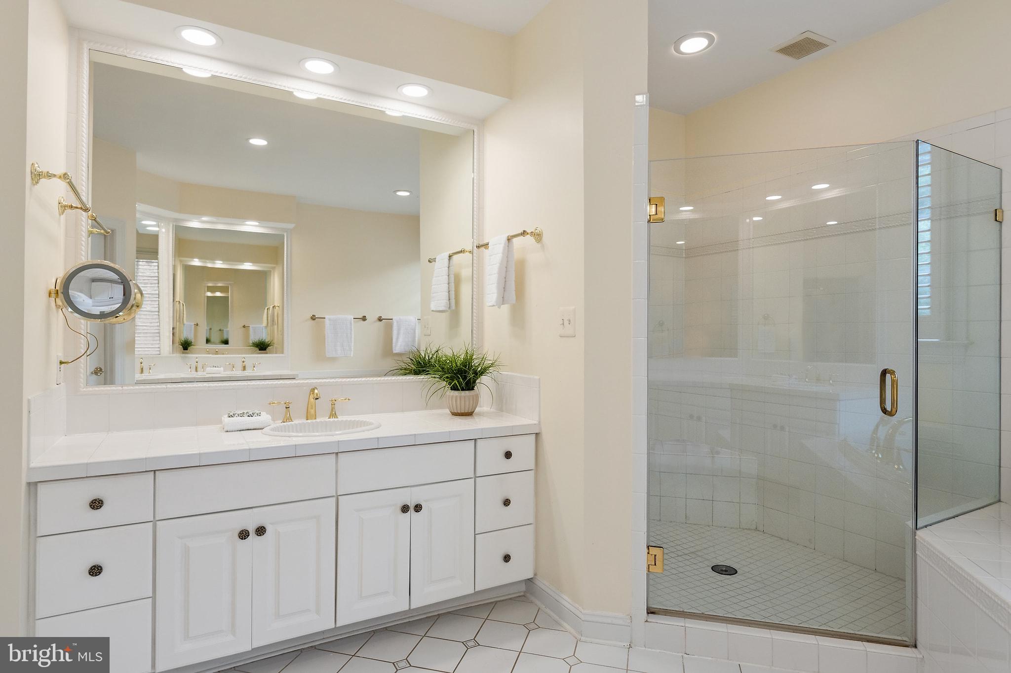 DEEP GLEN - Residential