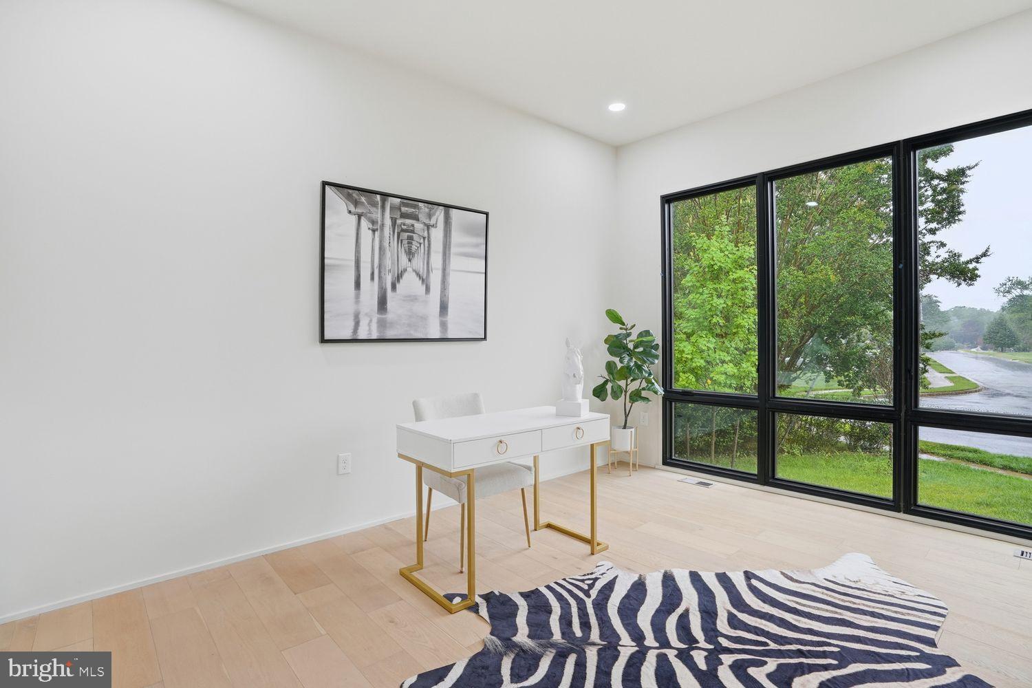 DUNN LORING WOODS - Residential